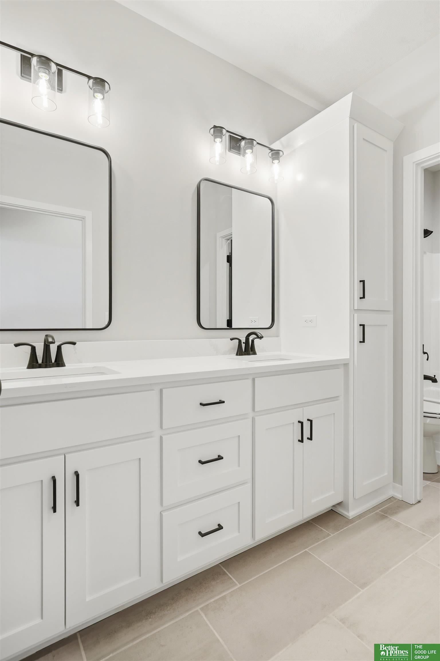 5610 N 198th Street, Elkhorn, NE, 68022