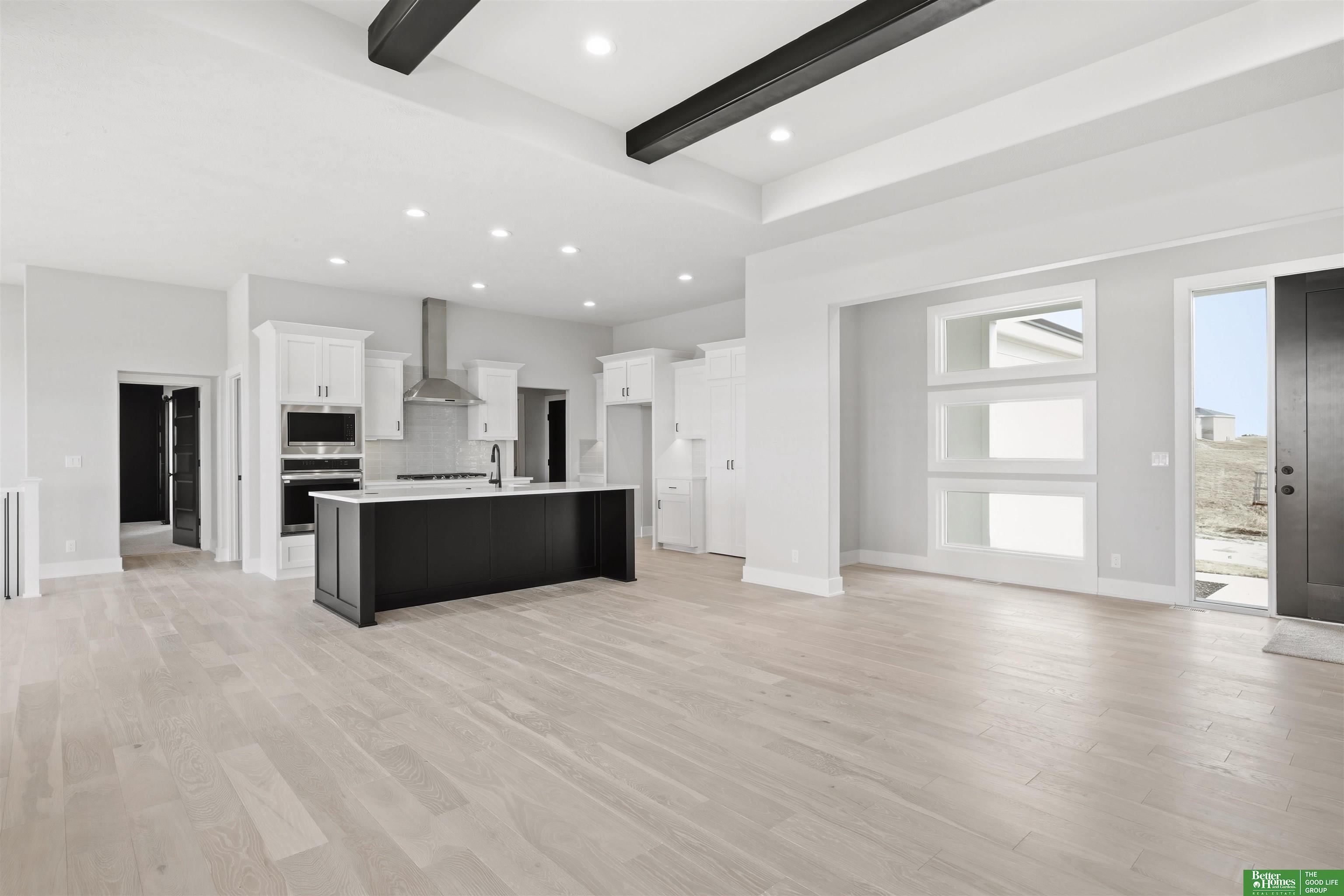 5610 N 198th Street, Elkhorn, NE, 68022