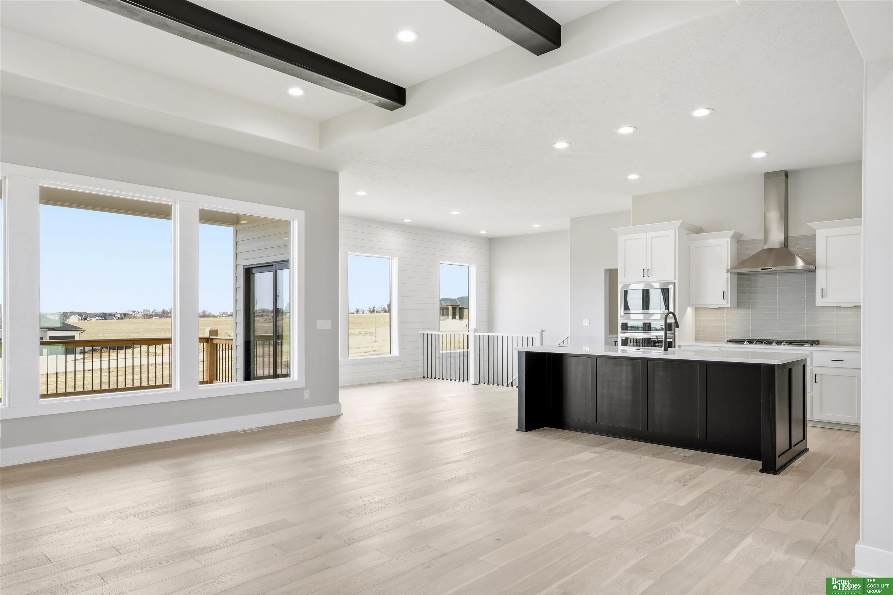 5610 N 198th Street, Elkhorn, NE, 68022