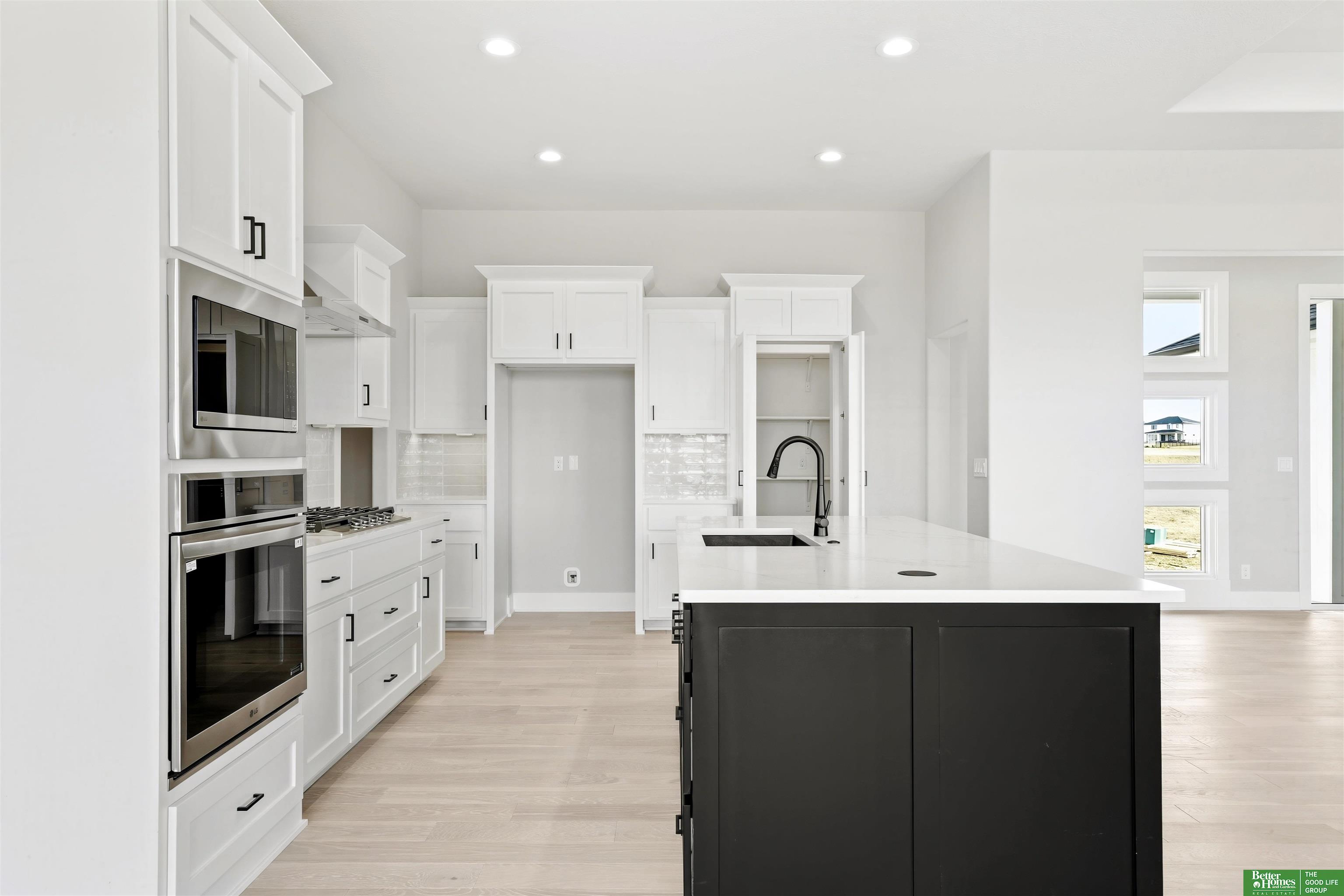 5610 N 198th Street, Elkhorn, NE, 68022