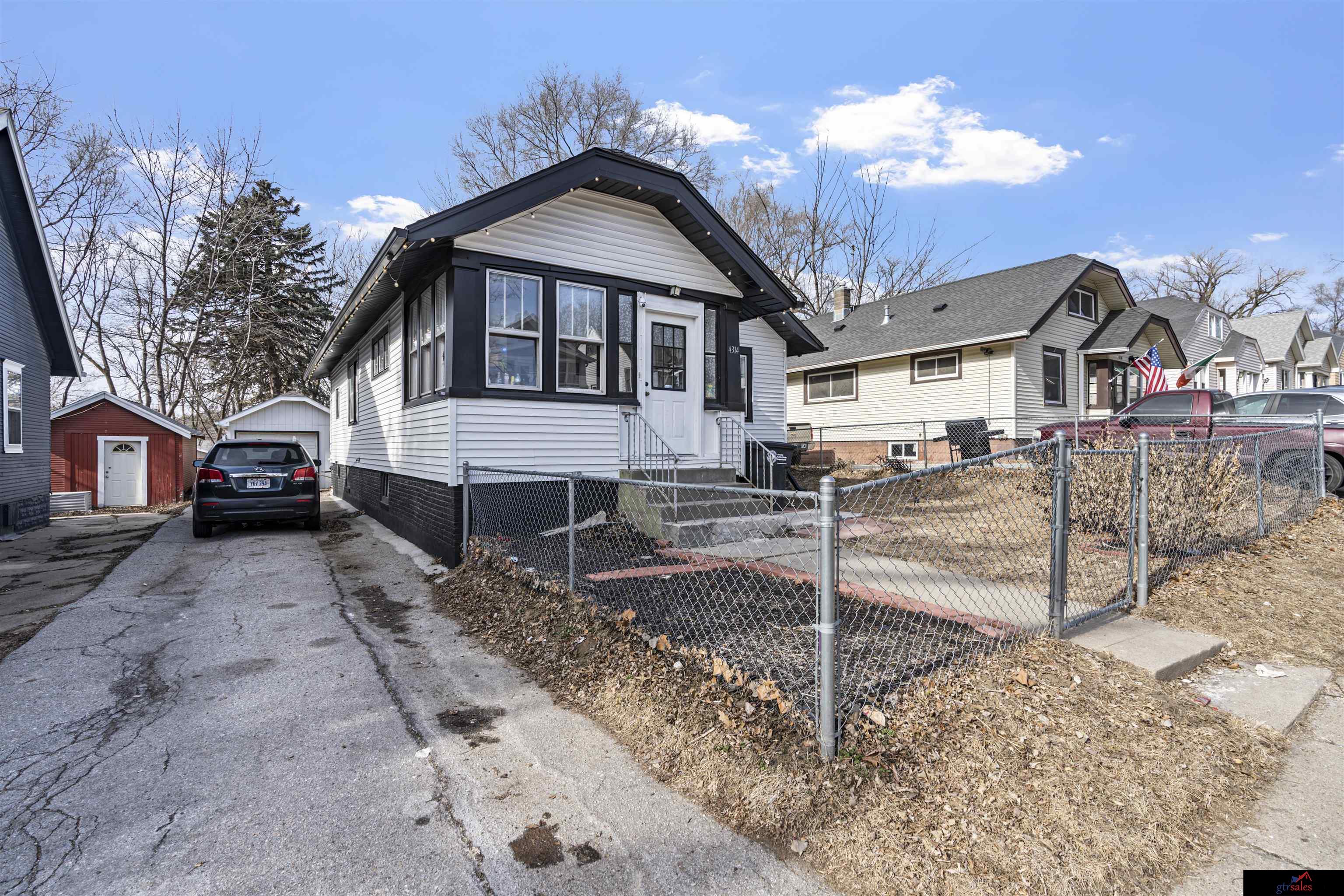 2605 Fort Street, Omaha, NE, 68111