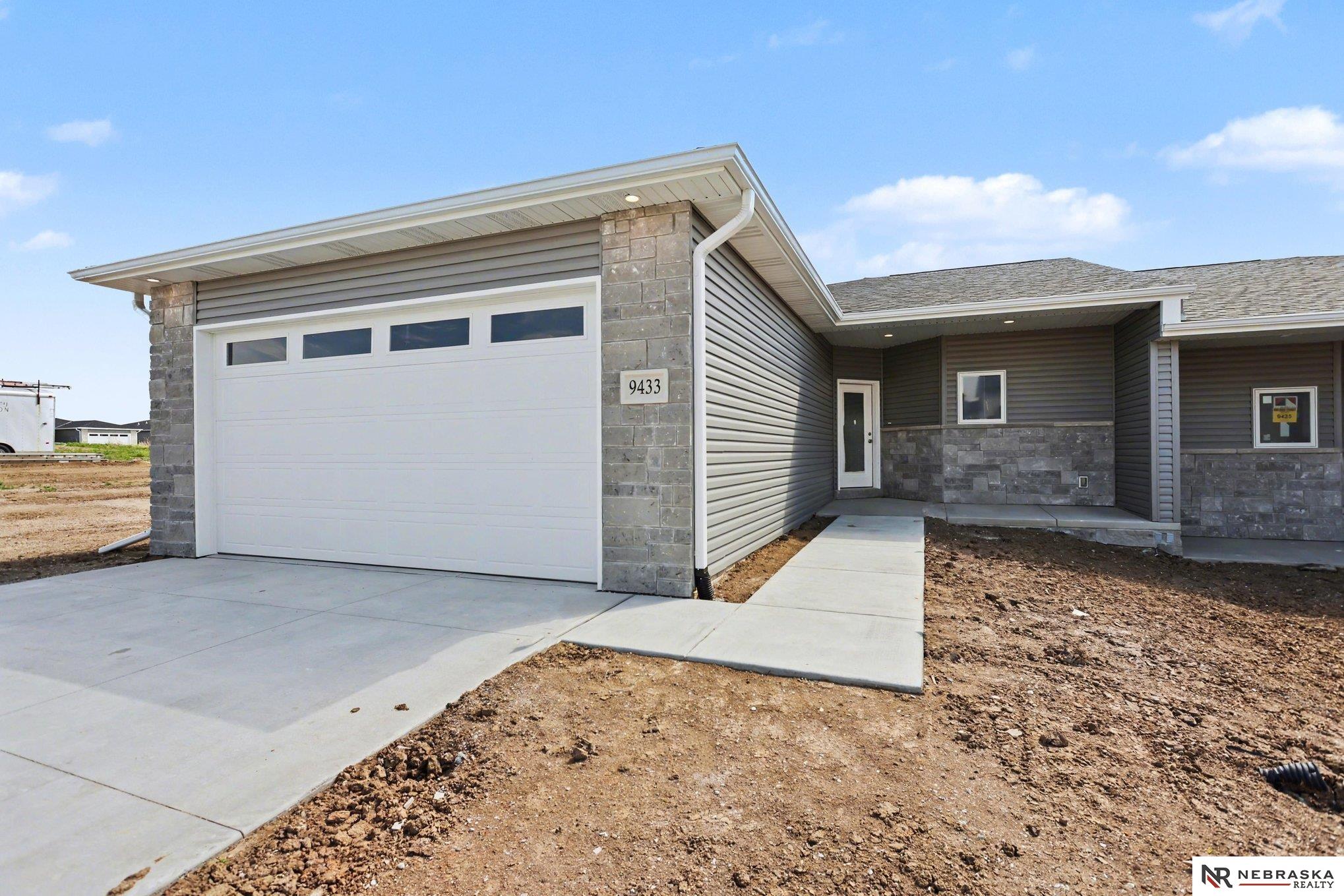 9433 Far Niente Lane, Lincoln, NE, 68526