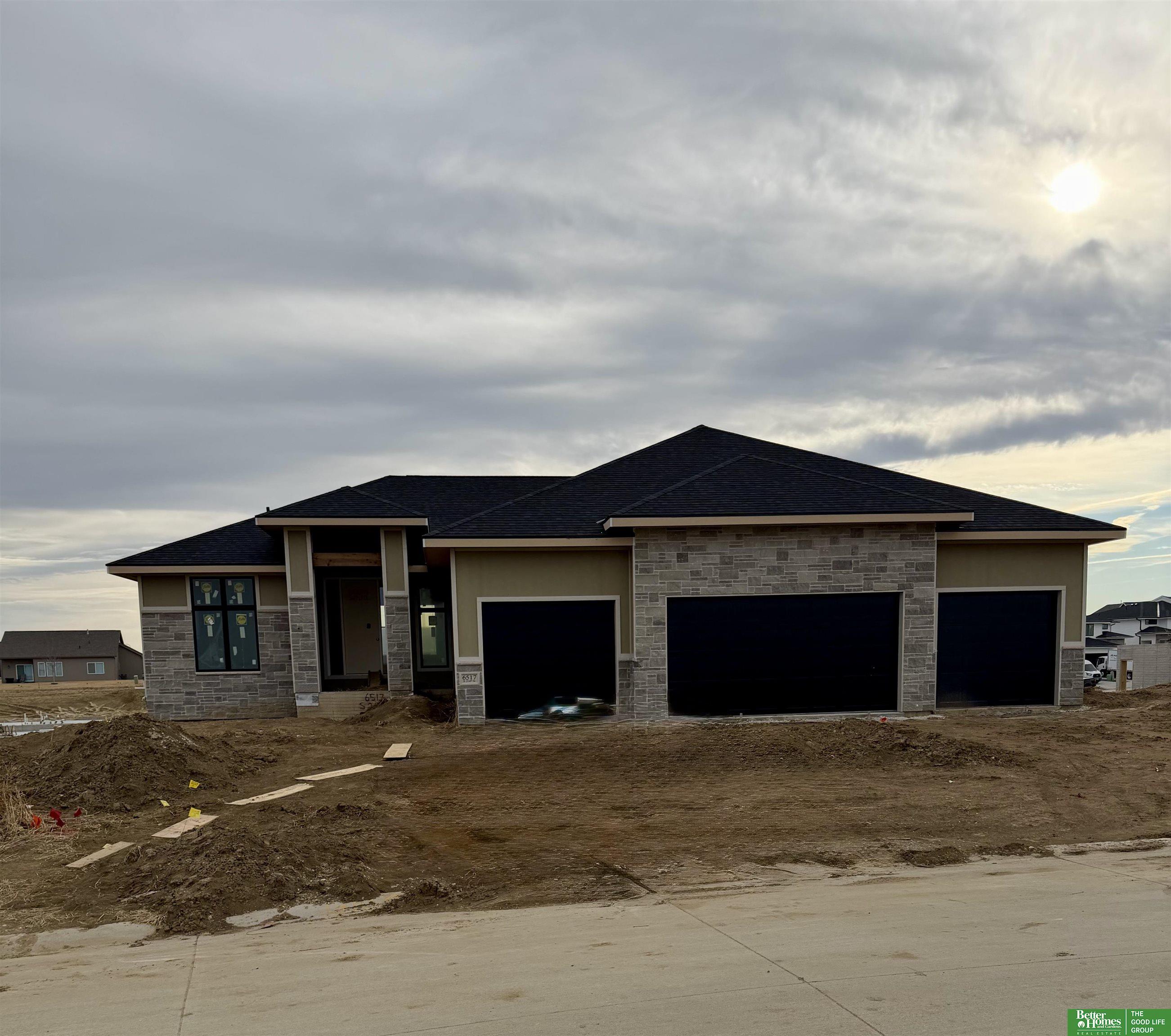 5608 213th Street, Elkhorn, NE, 68022