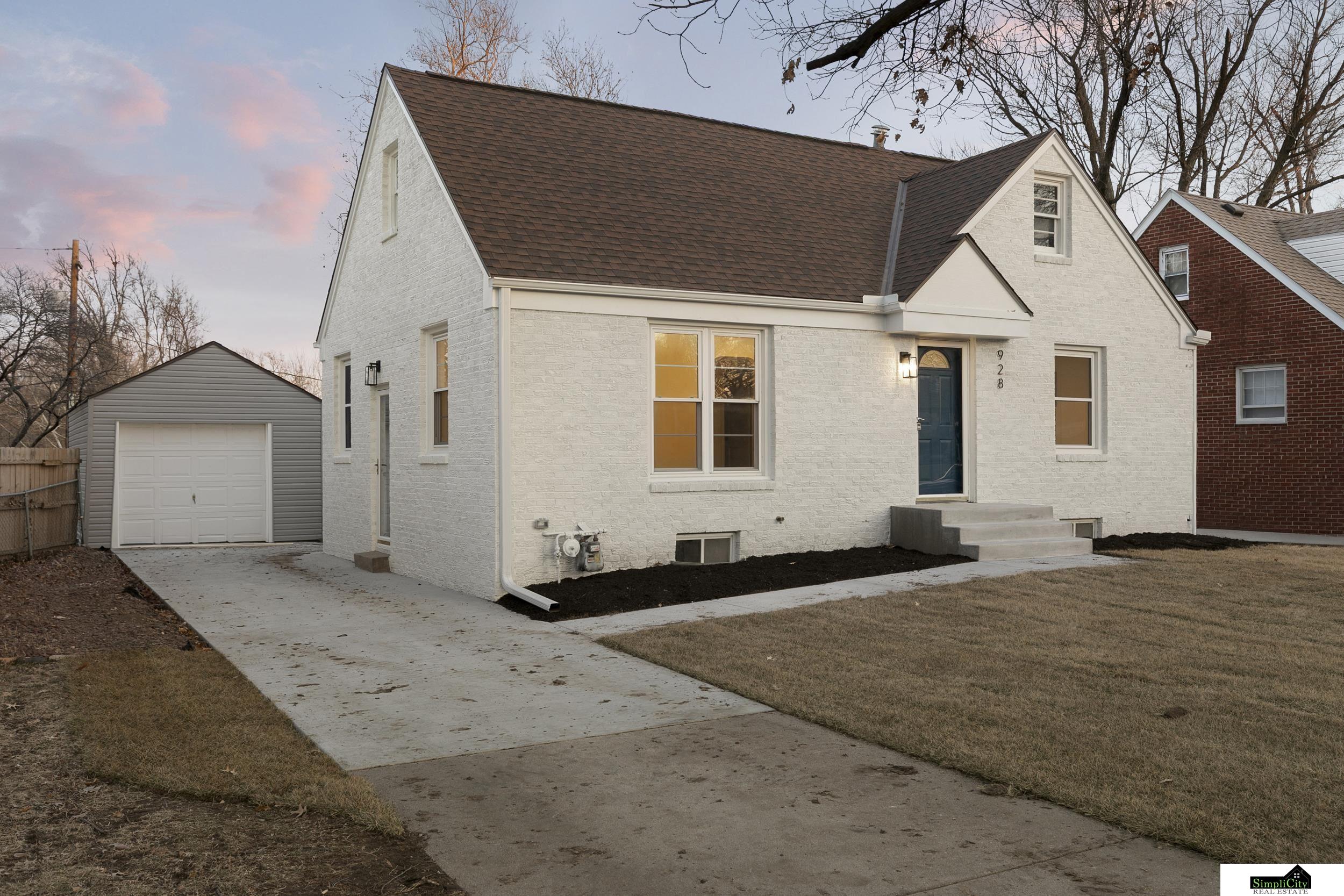 7130 Englewood Drive, Lincoln, NE, 68510