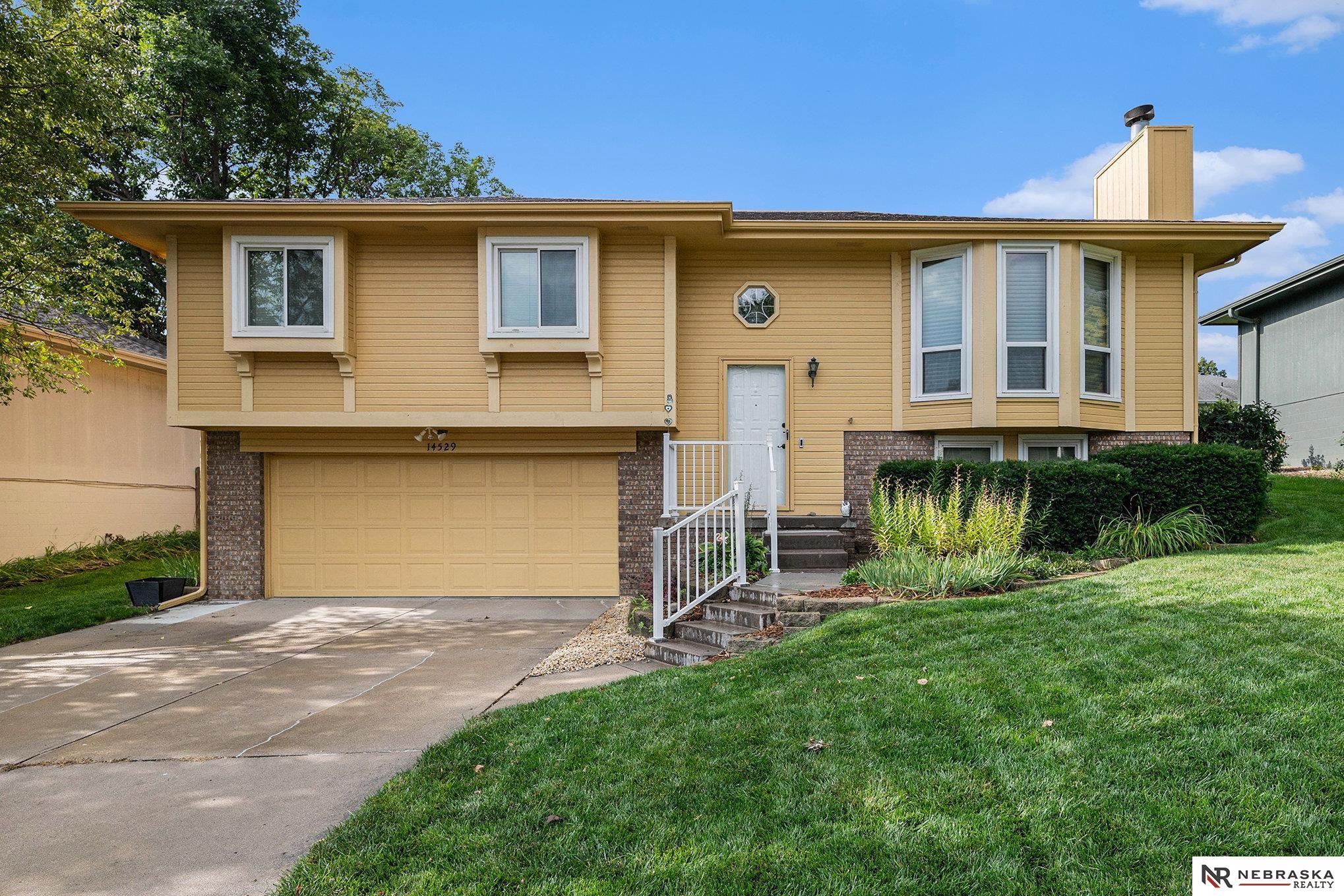 15512 Parker Street, Omaha, NE, 68154