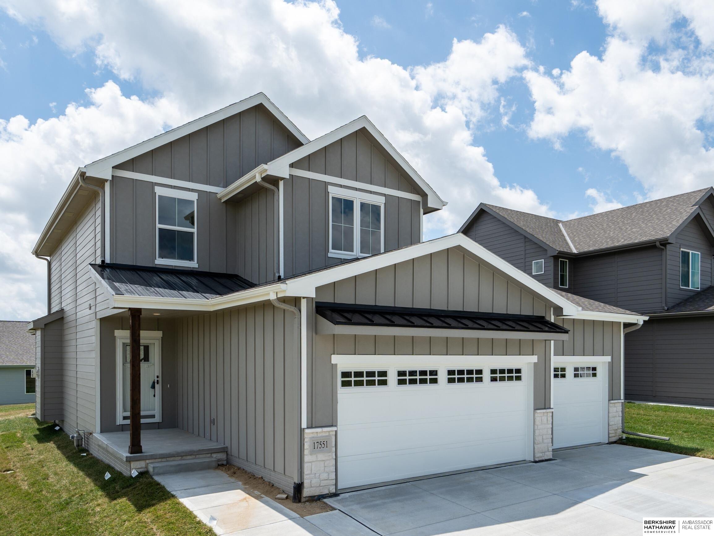 1807 Savannah Drive, Papillion, NE, 68133