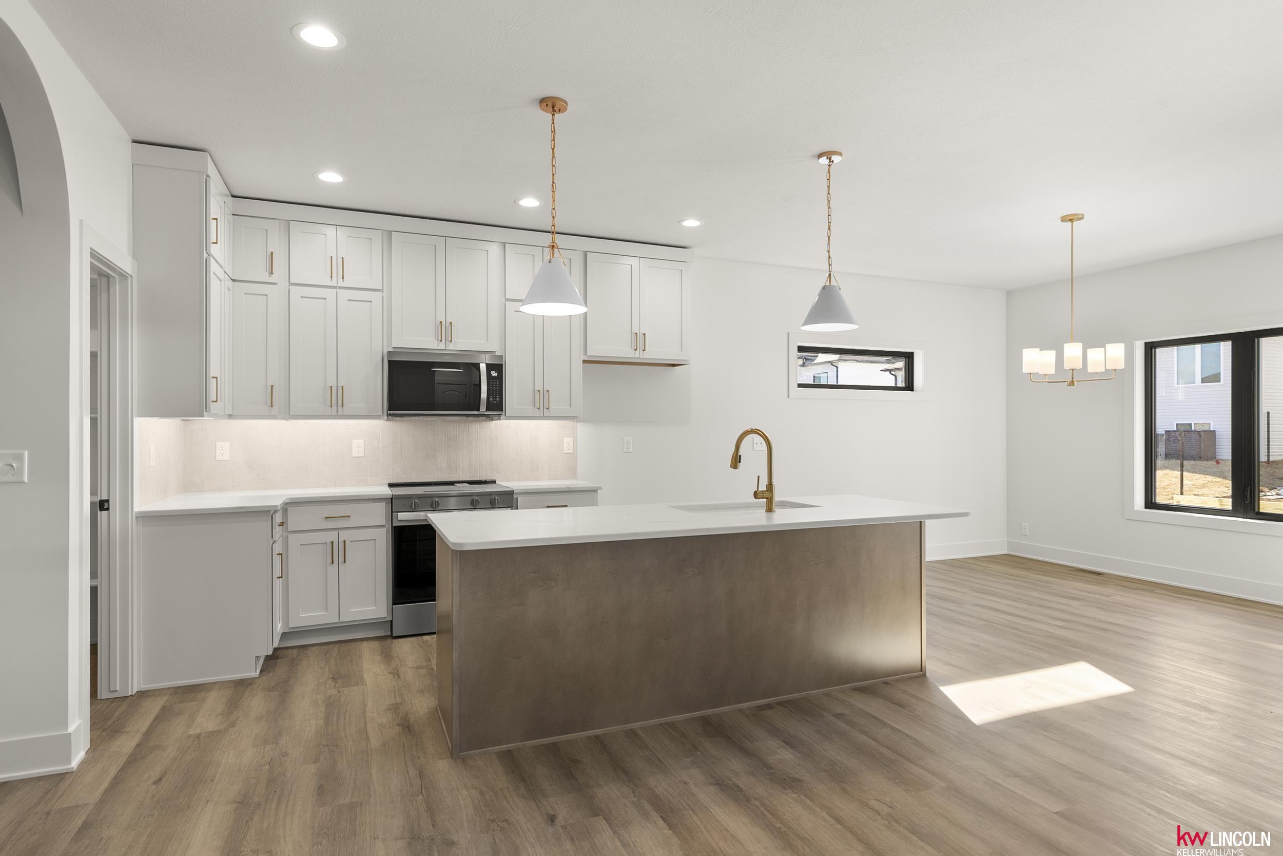605 108 Street, Lincoln, NE, 68527