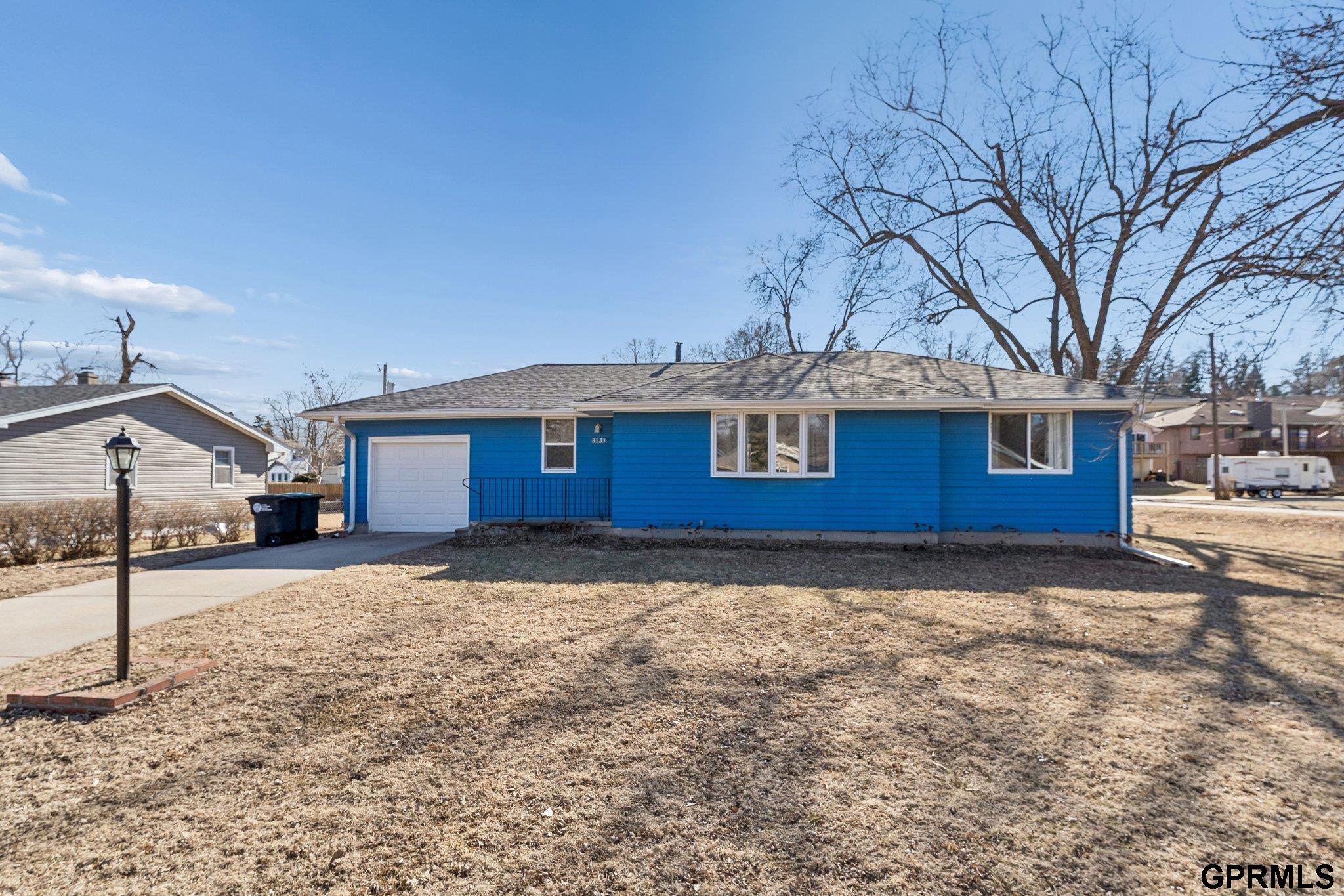 8110 Bowie Drive, Omaha, NE, 68114