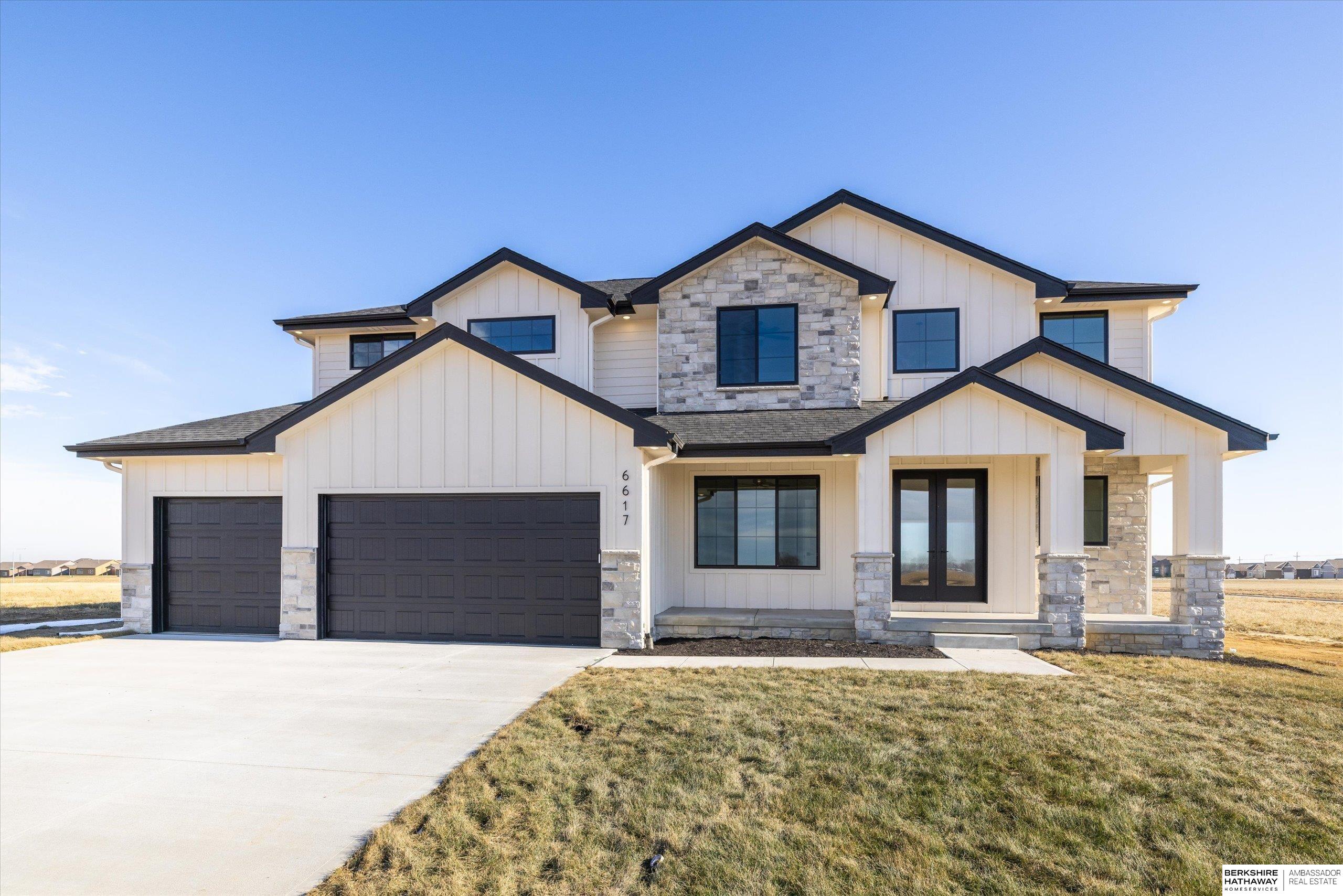 21801 Parkview Drive, Gretna, NE, 68028