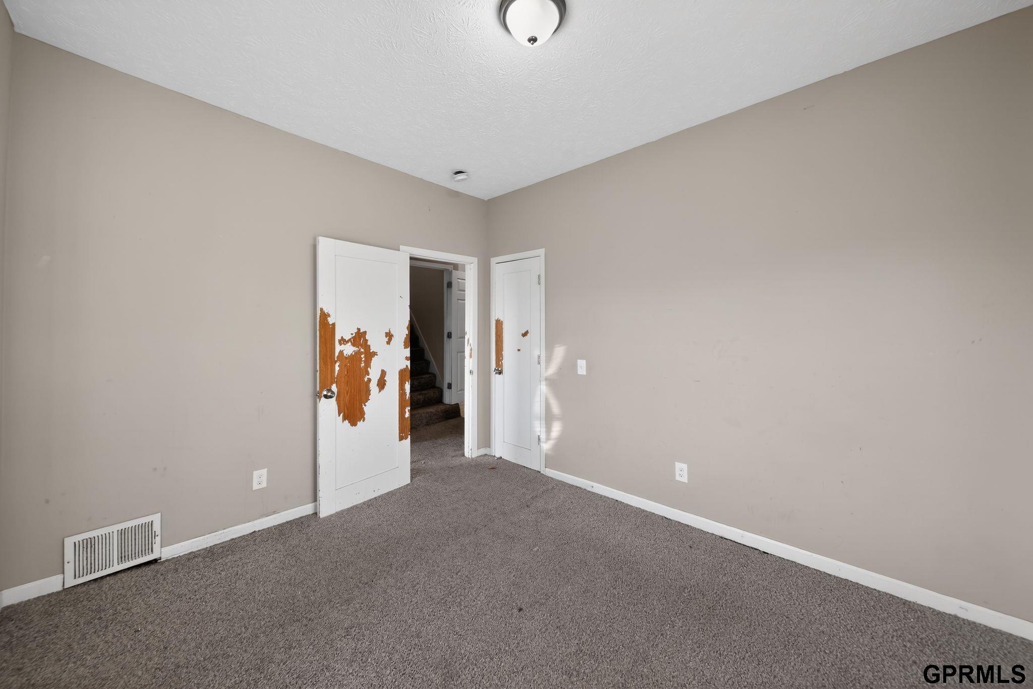 2504 Hartman Avenue, Omaha, NE, 68111