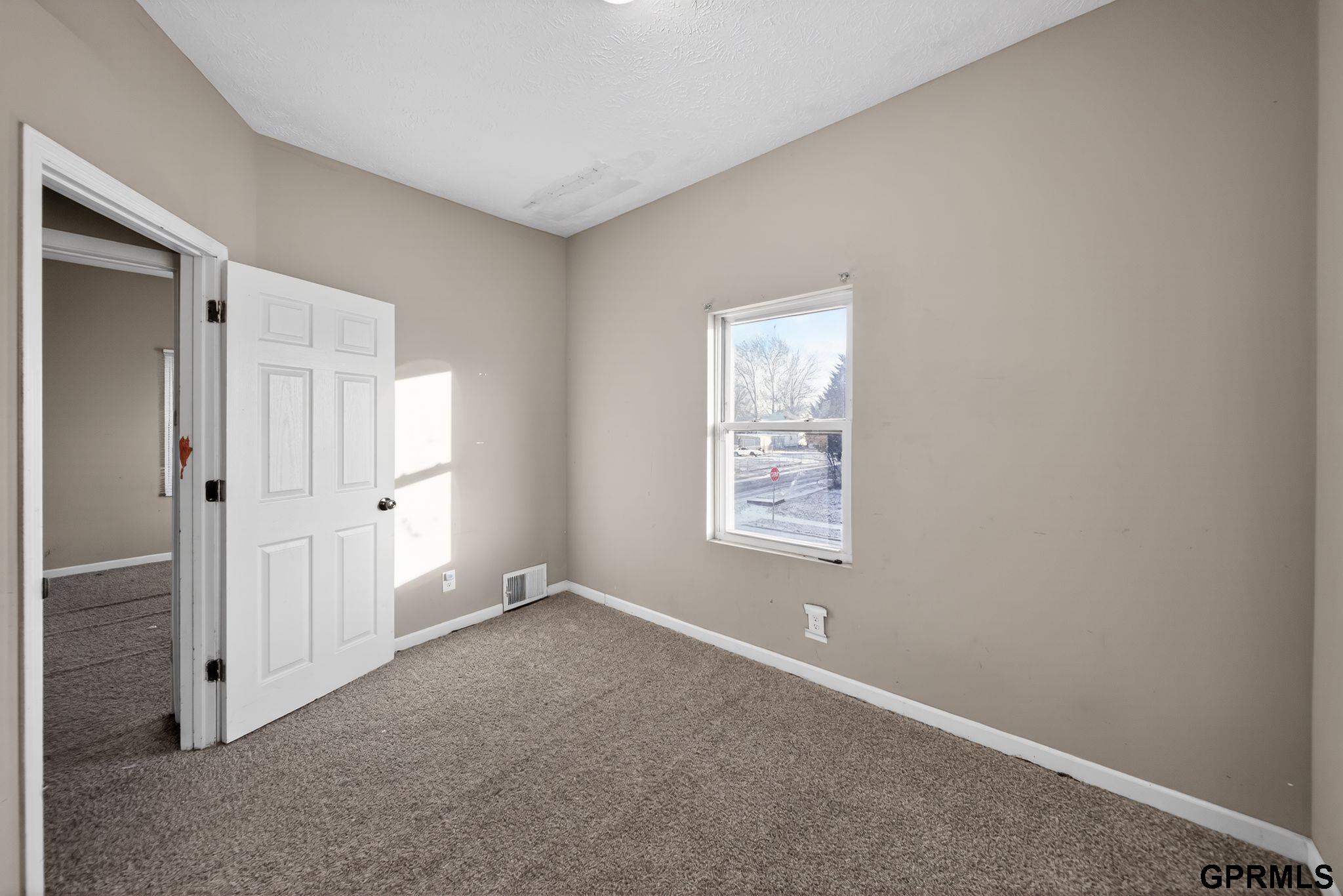 2504 Hartman Avenue, Omaha, NE, 68111