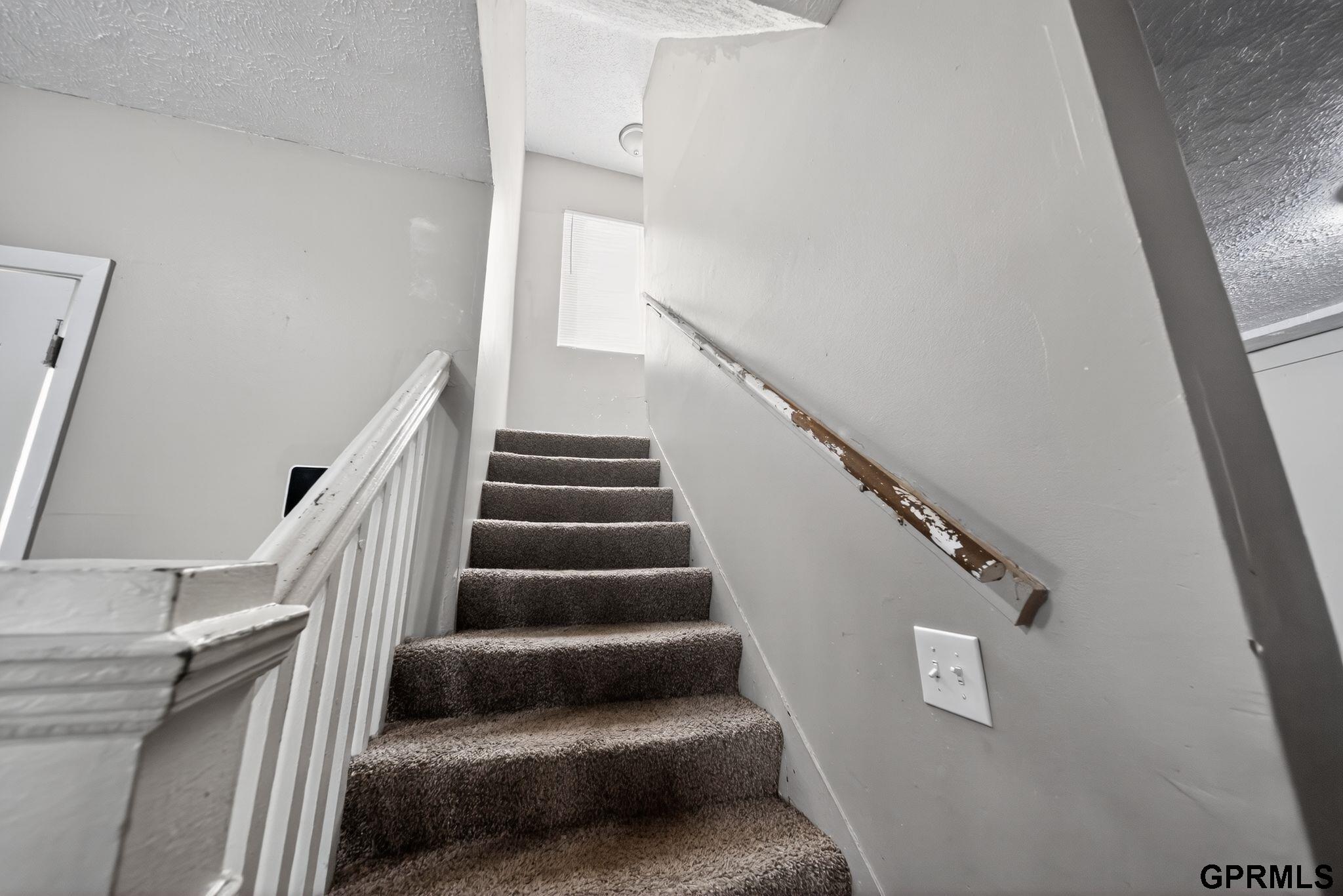 2504 Hartman Avenue, Omaha, NE, 68111