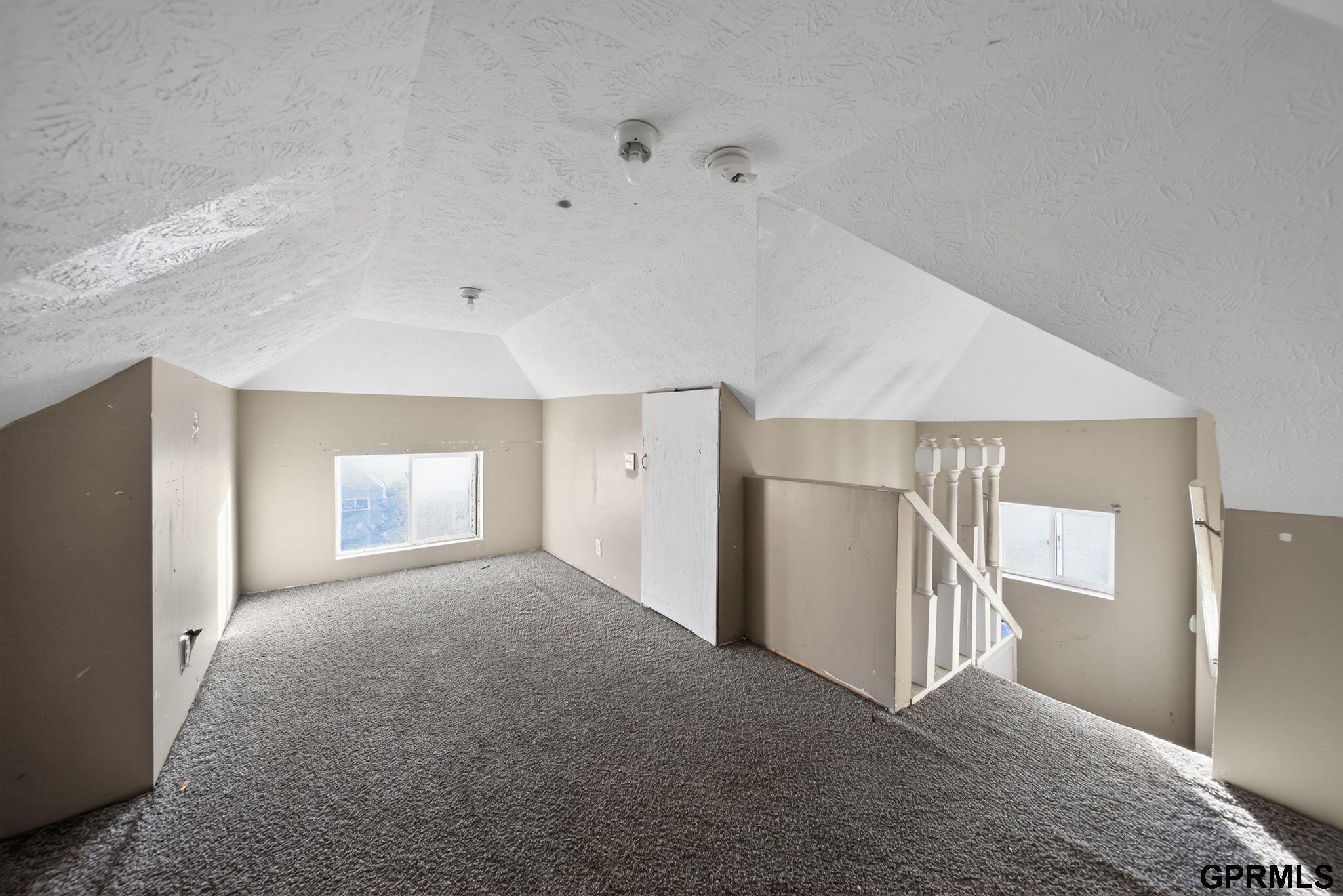 2504 Hartman Avenue, Omaha, NE, 68111