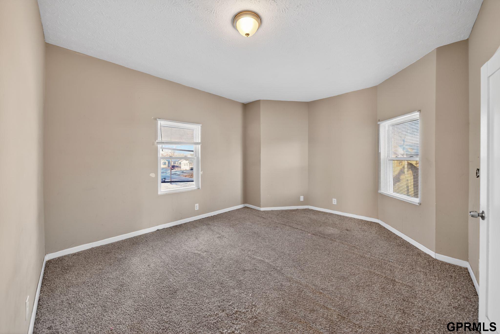 2504 Hartman Avenue, Omaha, NE, 68111