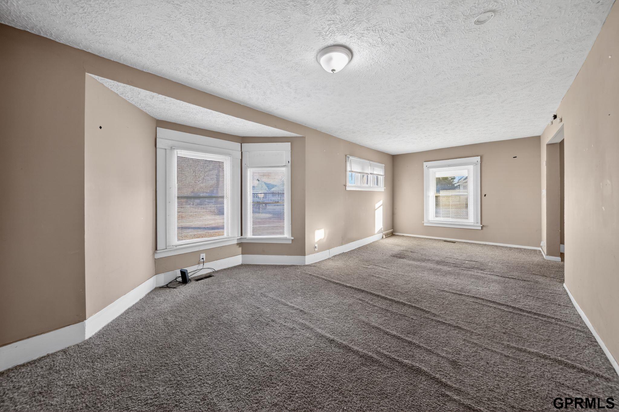 2504 Hartman Avenue, Omaha, NE, 68111