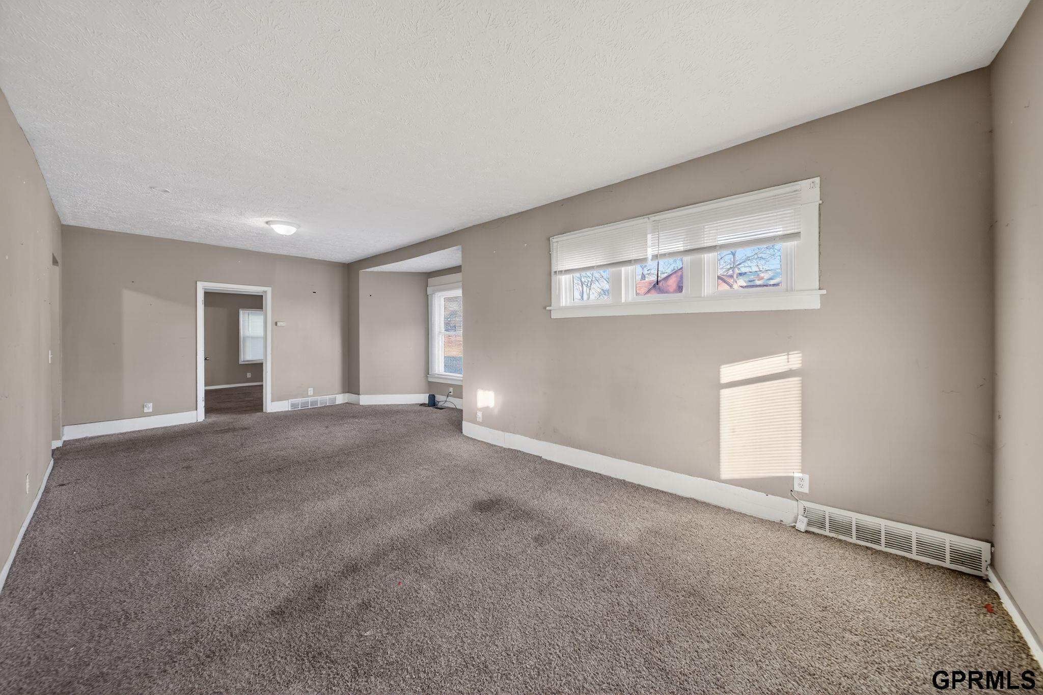 2504 Hartman Avenue, Omaha, NE, 68111