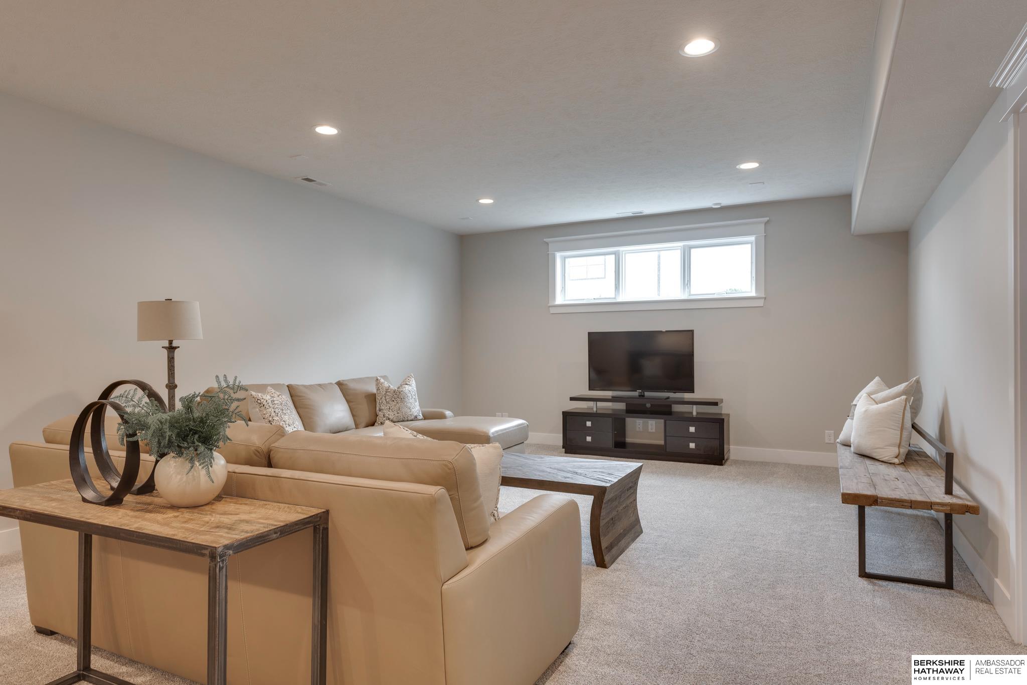 3509 219th Avenue, Elkhorn, NE, 68022