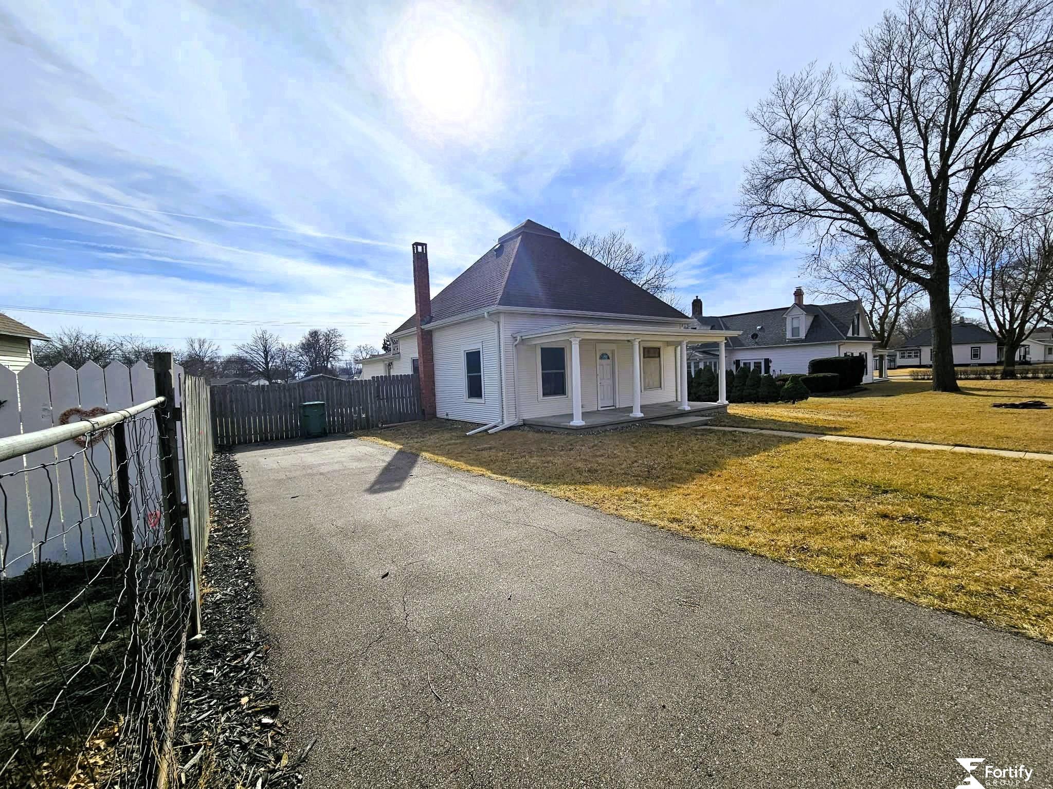 1919 Washington Street, Lincoln, NE, 68502