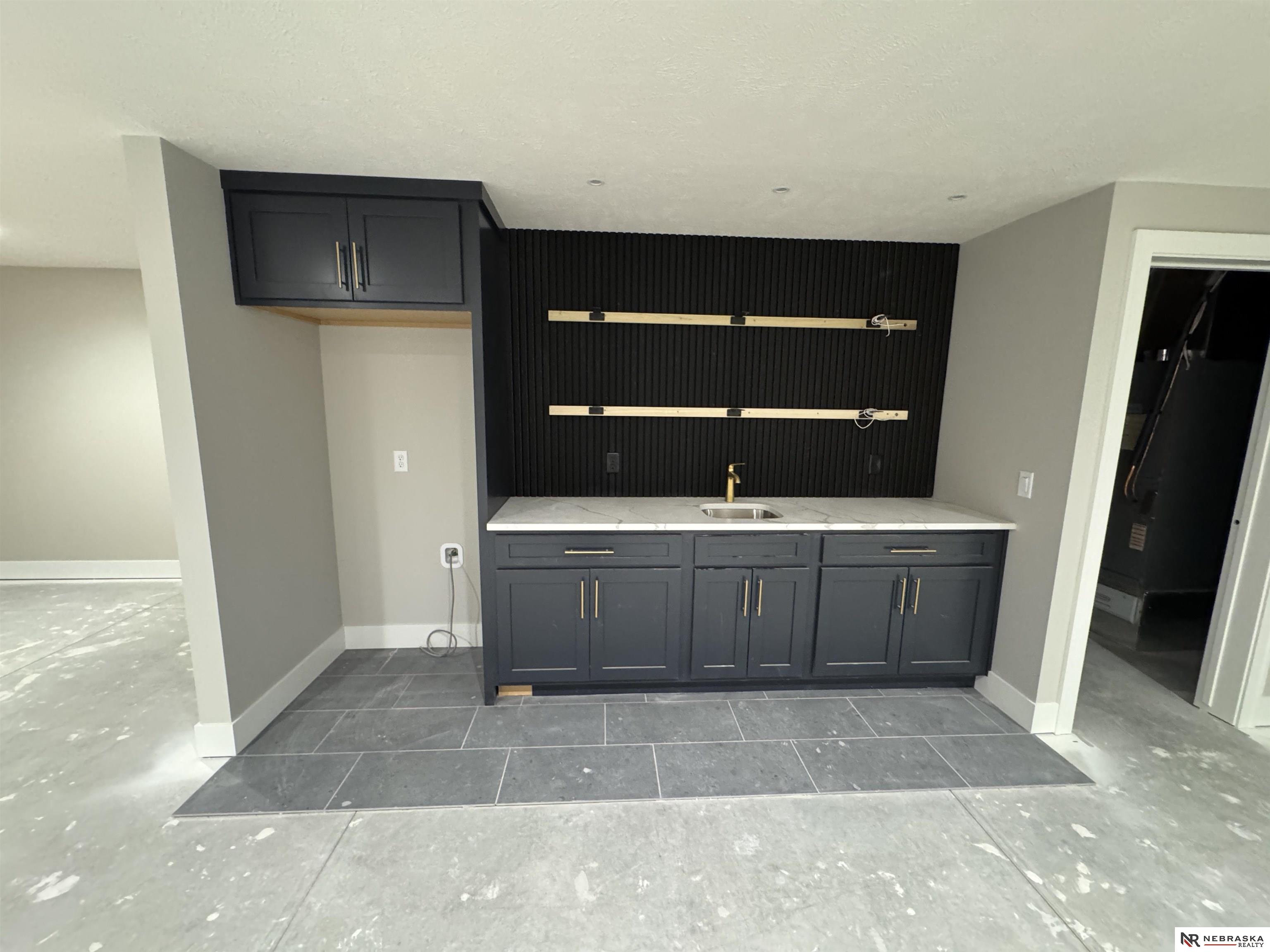 8825 Ranch Gate Road, Lincoln, NE, 68510