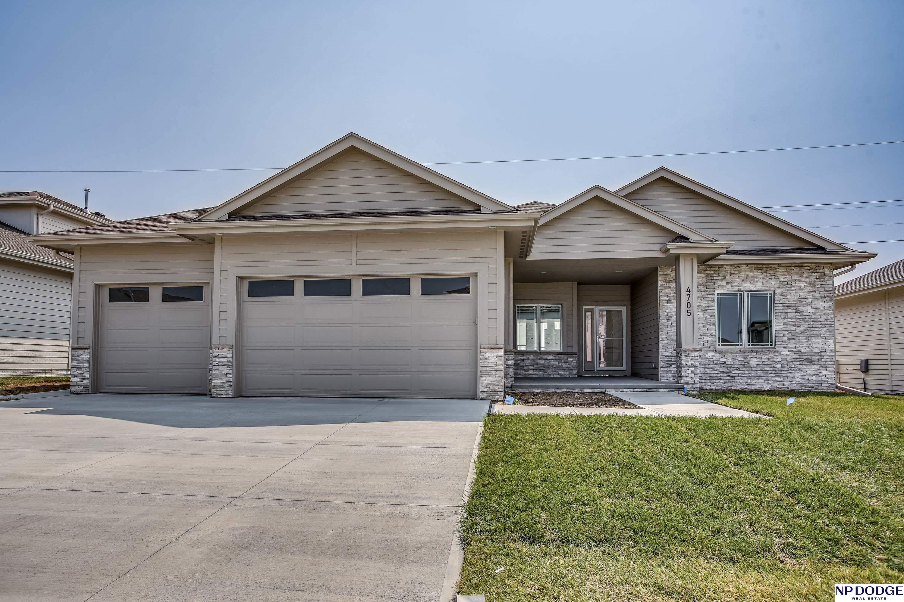 2730 N 182nd Avenue, Elkhorn, NE, 68022