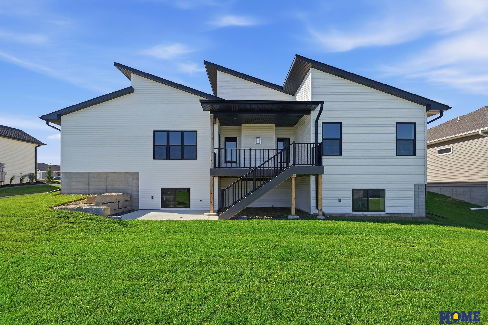 604 N 106th Street, Lincoln, NE, 68527