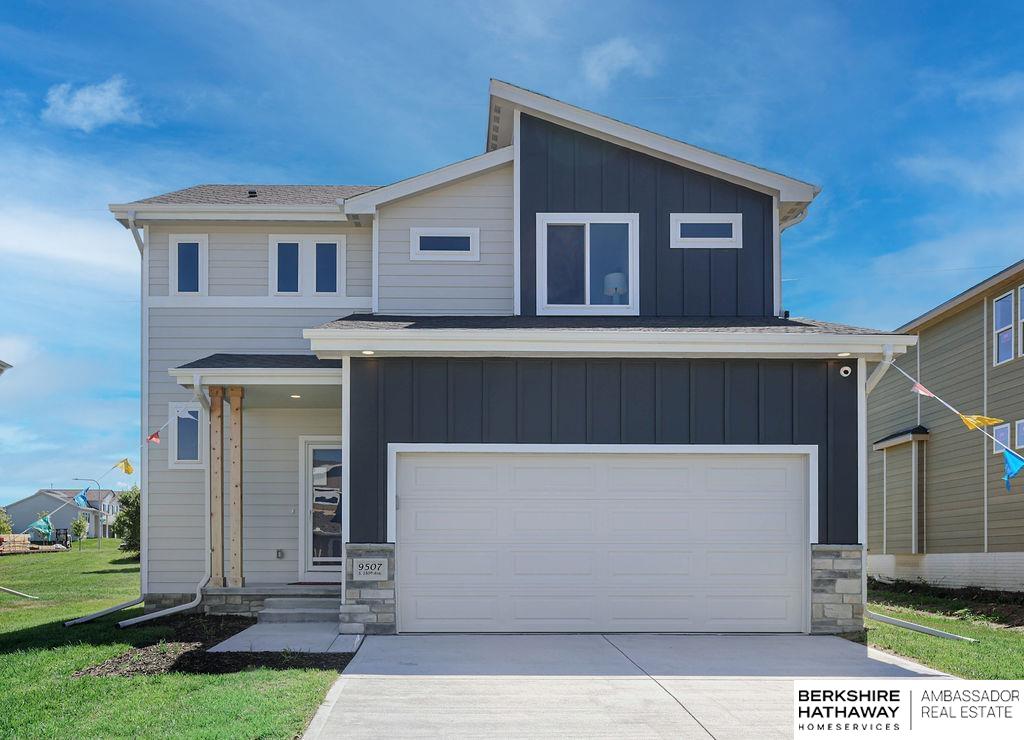 7206 157Th Street, Omaha, NE, 68136