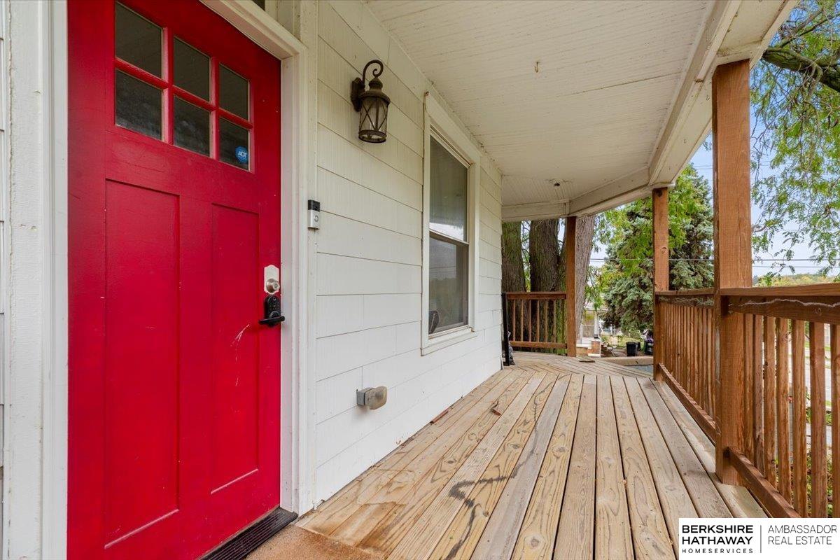 2334 31 Street, Omaha, NE, 68105