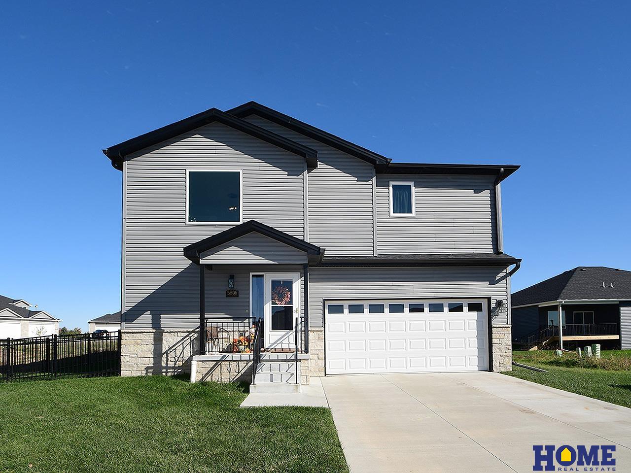 5806 94th Street, Lincoln, NE, 68526