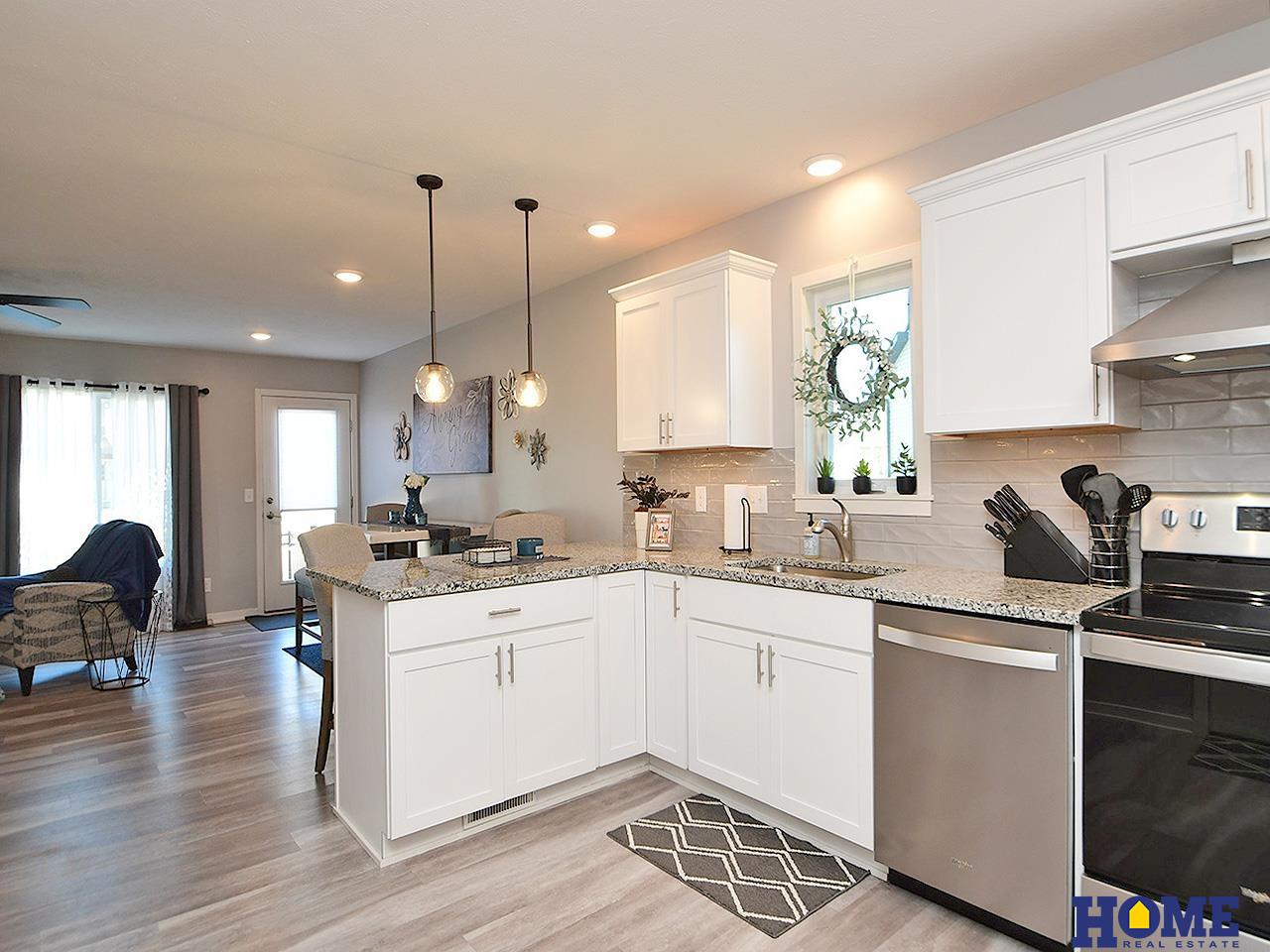 5806 94th Street, Lincoln, NE, 68526