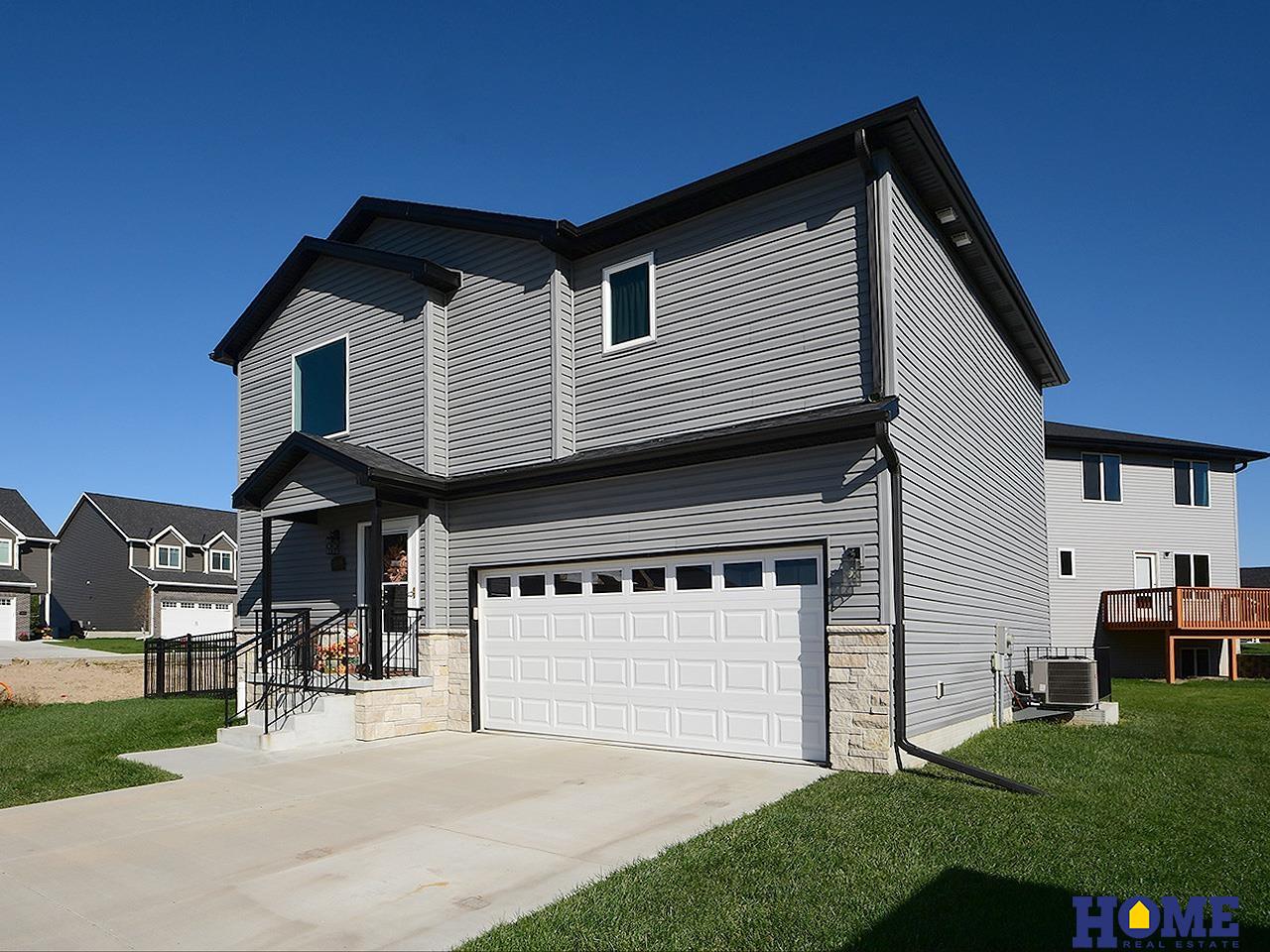 5806 94th Street, Lincoln, NE, 68526