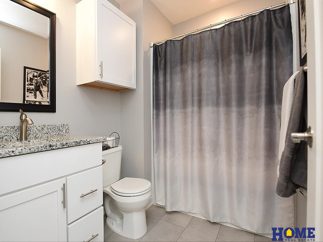 5806 94th Street, Lincoln, NE, 68526