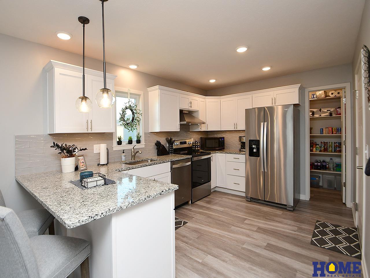 5806 94th Street, Lincoln, NE, 68526