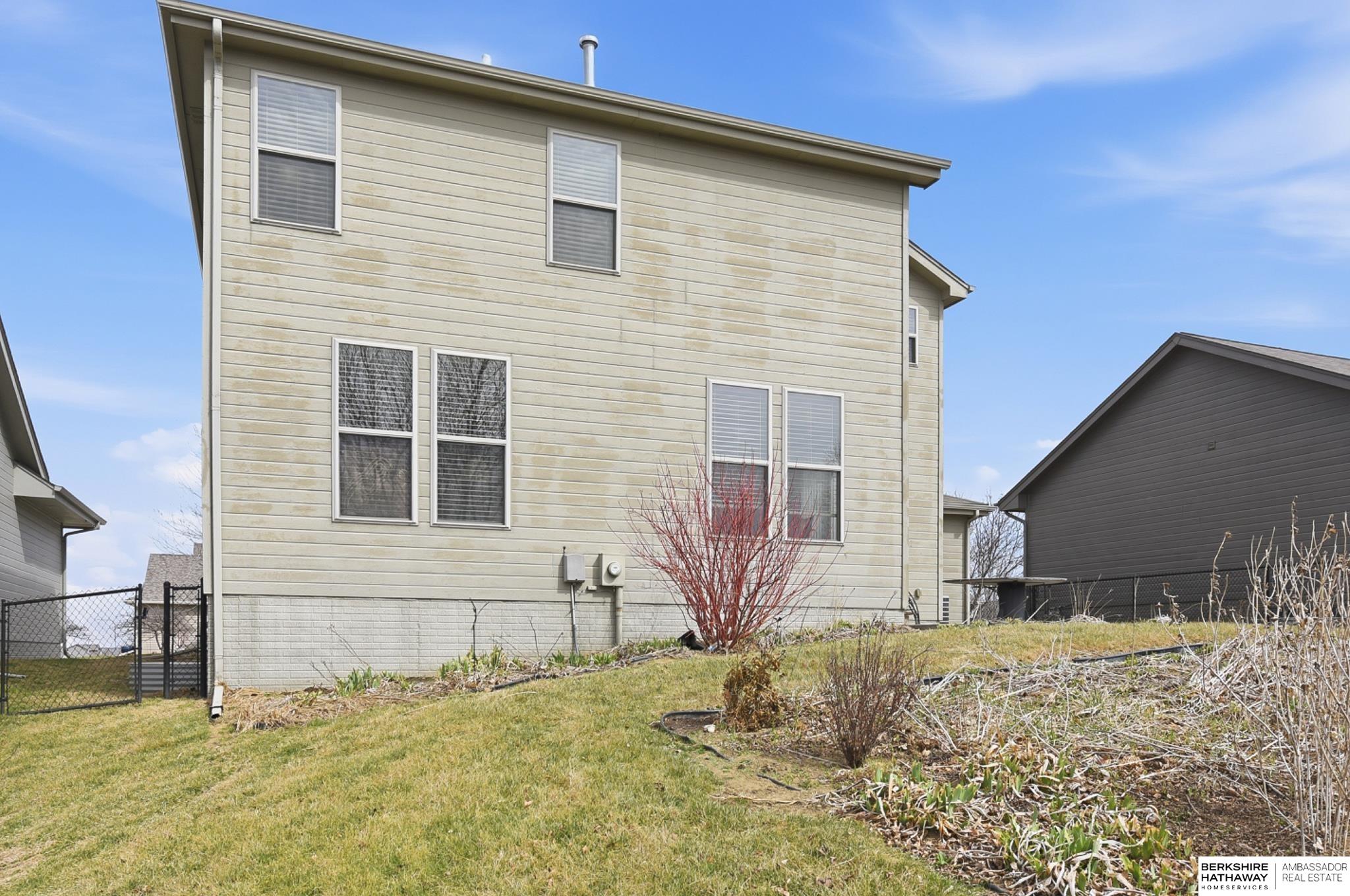 16611 Dora Hamann Parkway, Omaha, NE, 68116