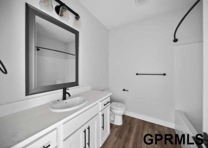 911 107Th Street, Lincoln, NE, 68527