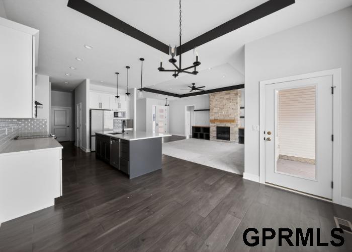 911 107Th Street, Lincoln, NE, 68527