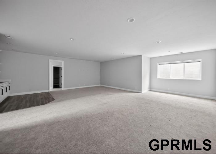 911 107Th Street, Lincoln, NE, 68527