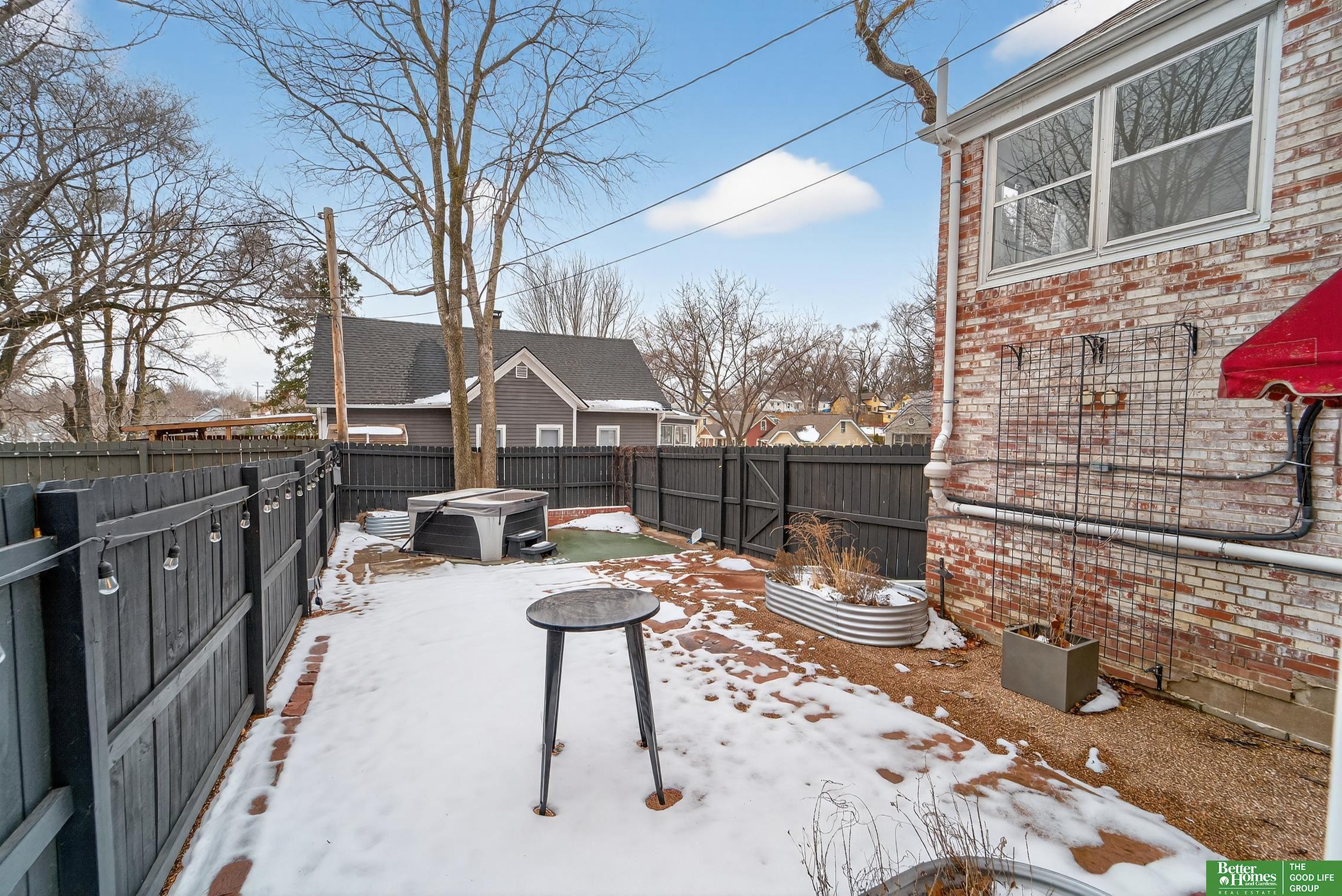 2520 N 56 Street, Omaha, NE, 68104-9999