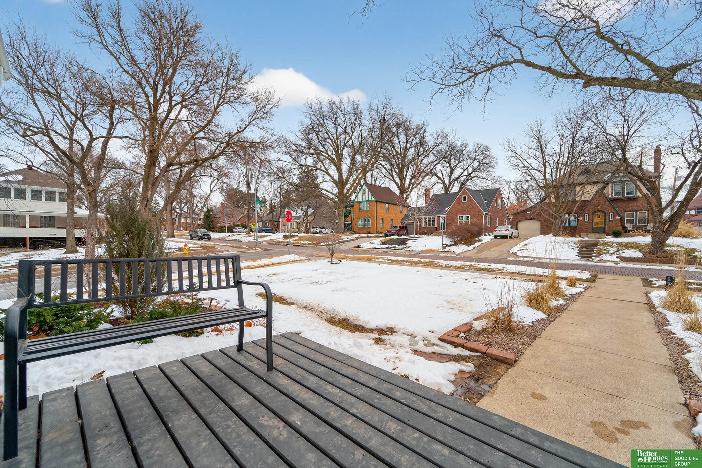 2520 N 56 Street, Omaha, NE, 68104-9999