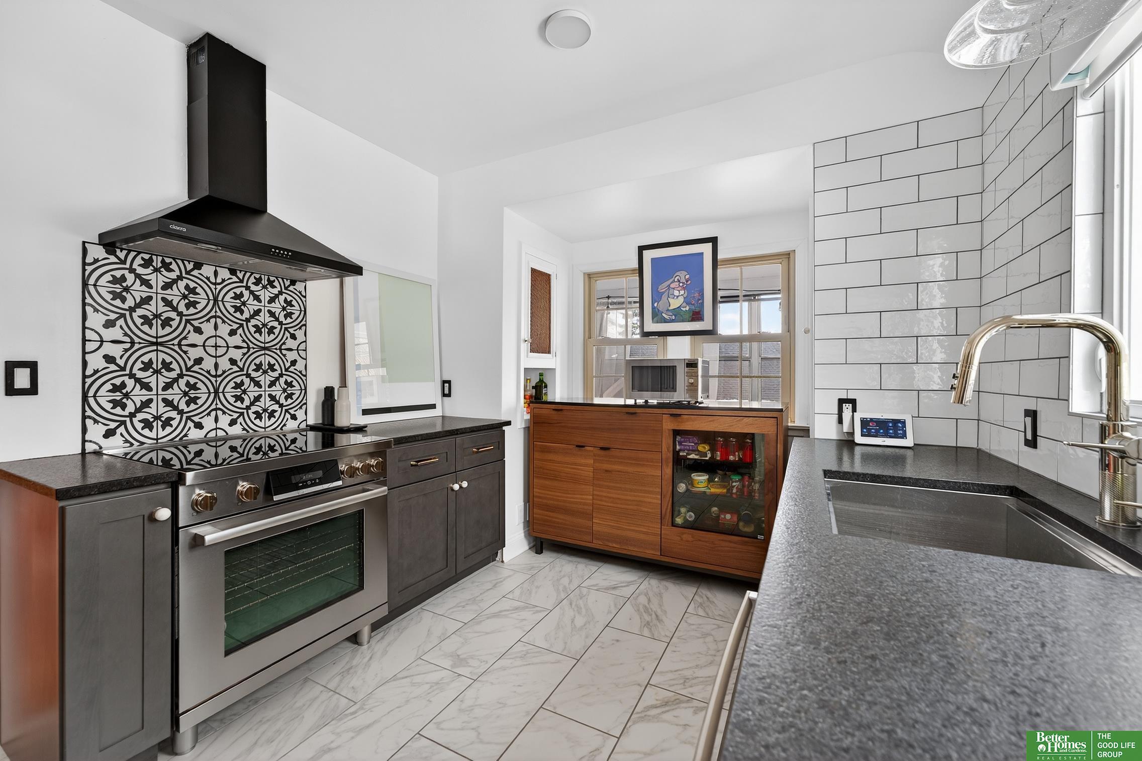 2520 N 56 Street, Omaha, NE, 68104-9999