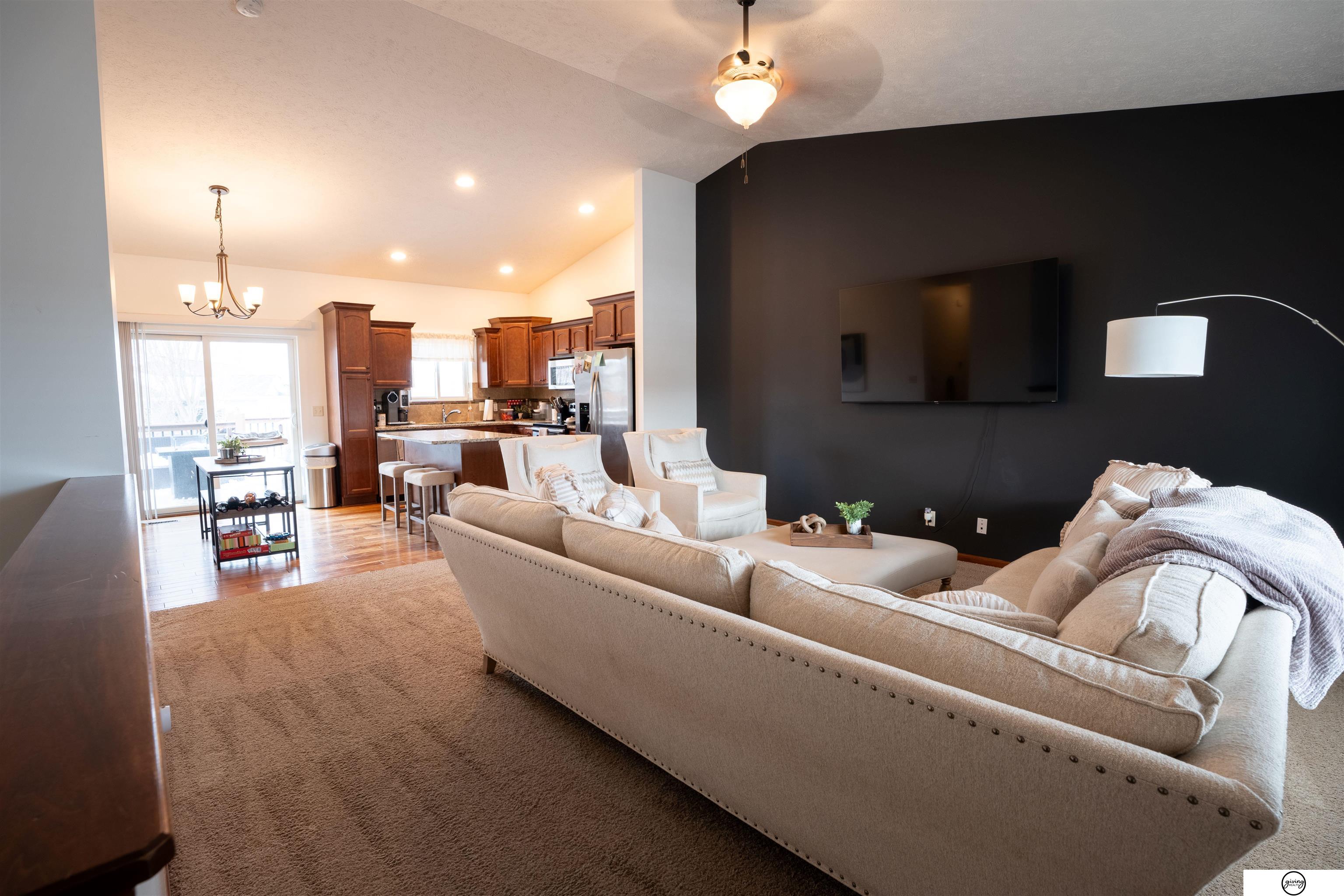 6811 Tempest Drive, Lincoln, NE, 68521