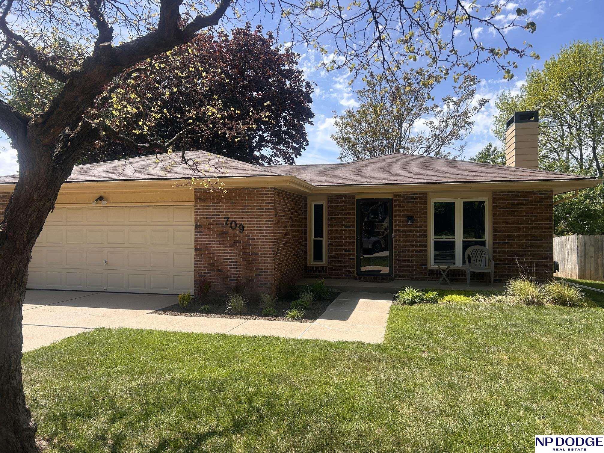 Photo of 709 Sunny Slope Road Lincoln NE 68505