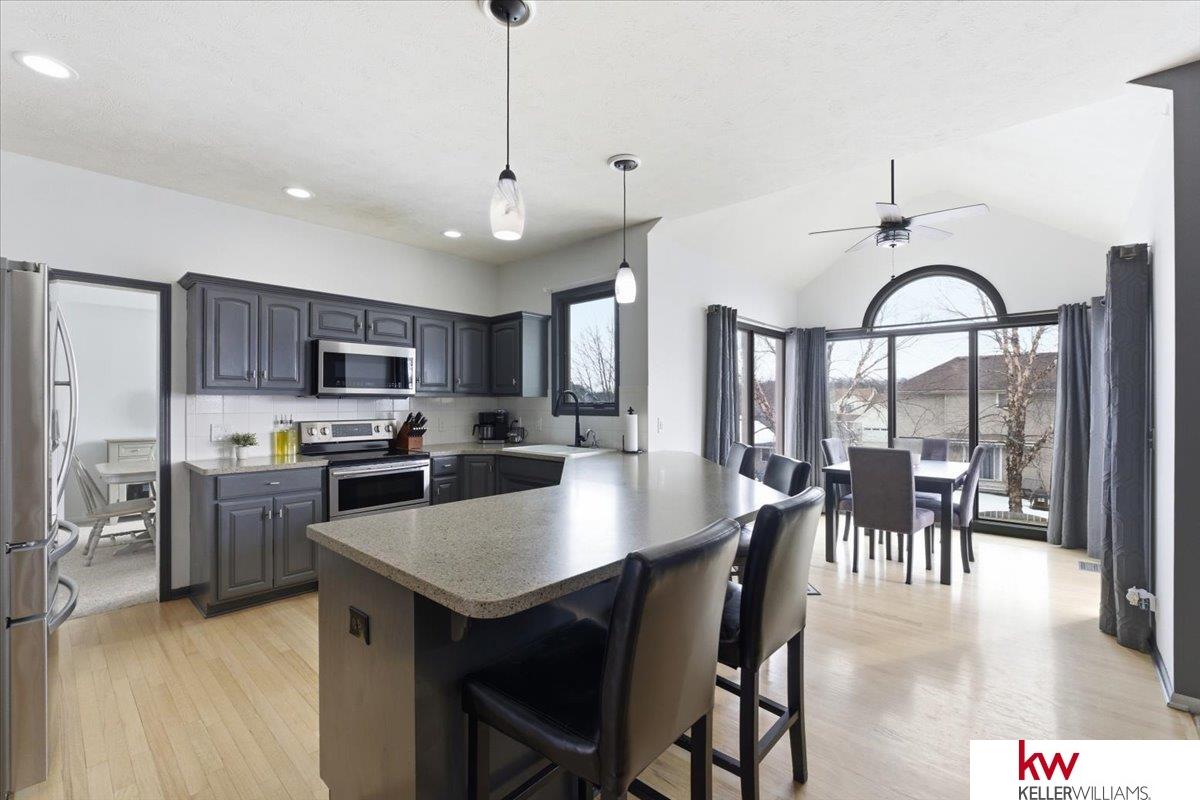 2141 Ashwood Avenue, Papillion, NE, 68133