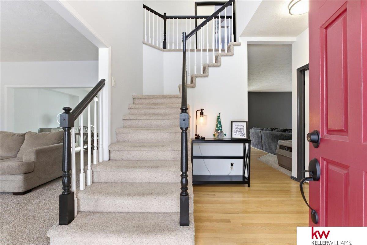 2141 Ashwood Avenue, Papillion, NE, 68133