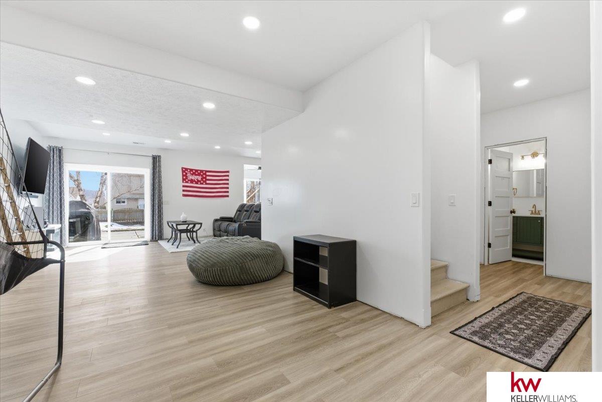 2141 Ashwood Avenue, Papillion, NE, 68133