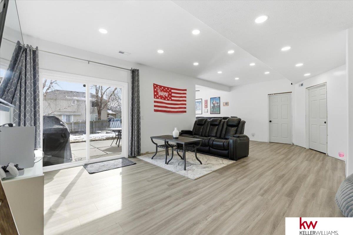 2141 Ashwood Avenue, Papillion, NE, 68133