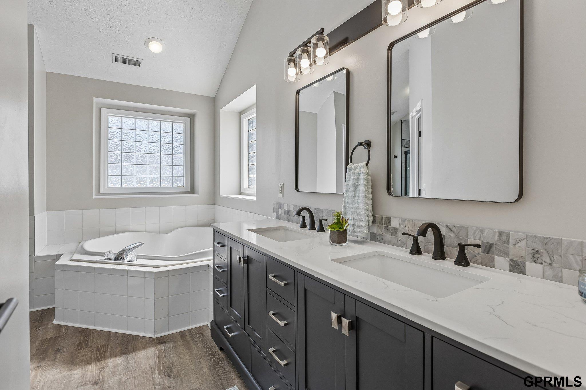 4811 142Nd Street, Omaha, NE, 68164