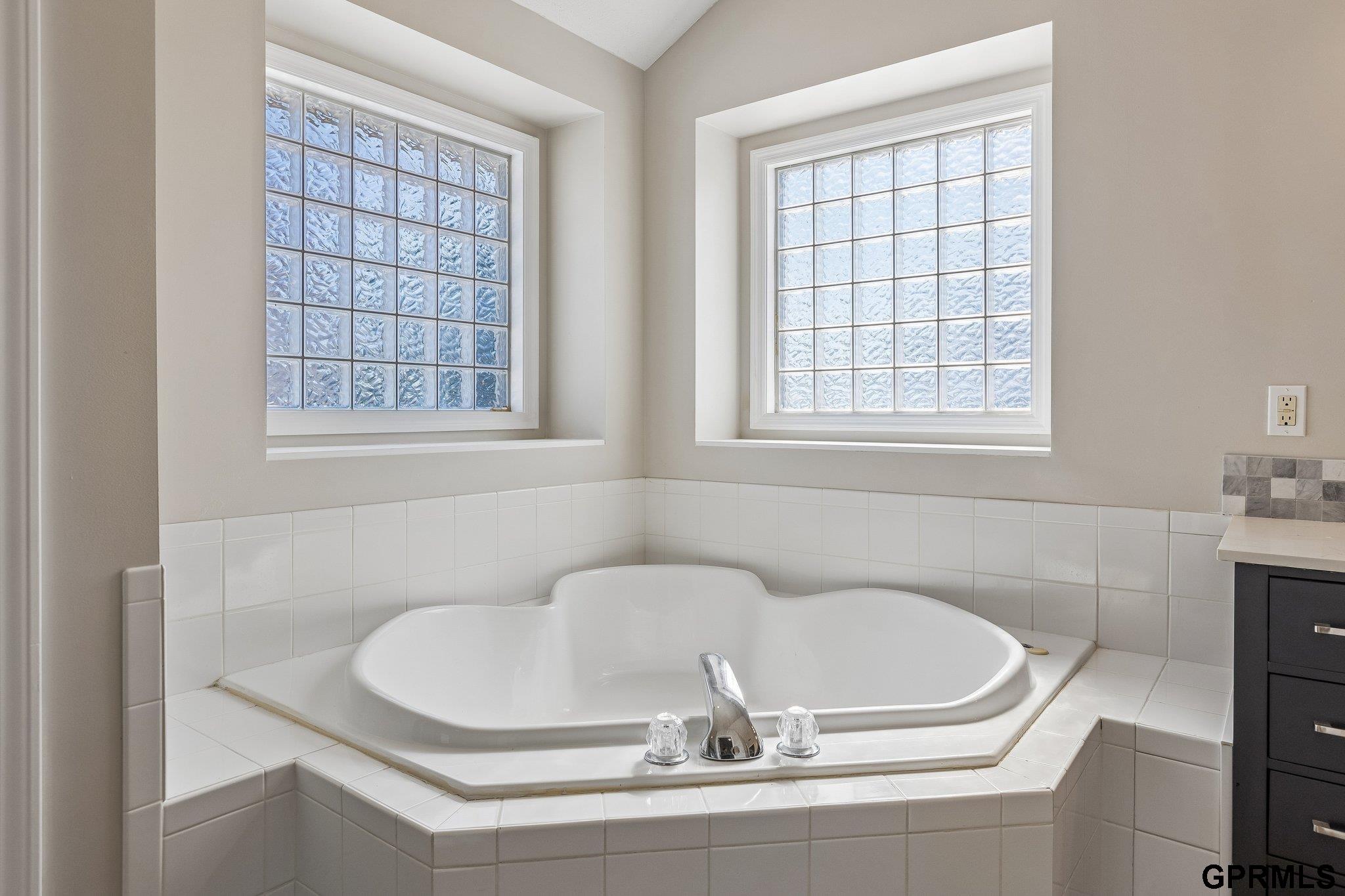 4811 142Nd Street, Omaha, NE, 68164