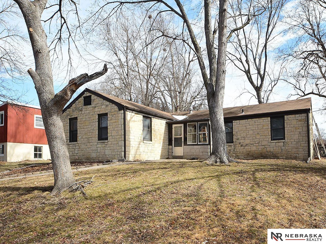 350 38 Street, Lincoln, NE, 68510