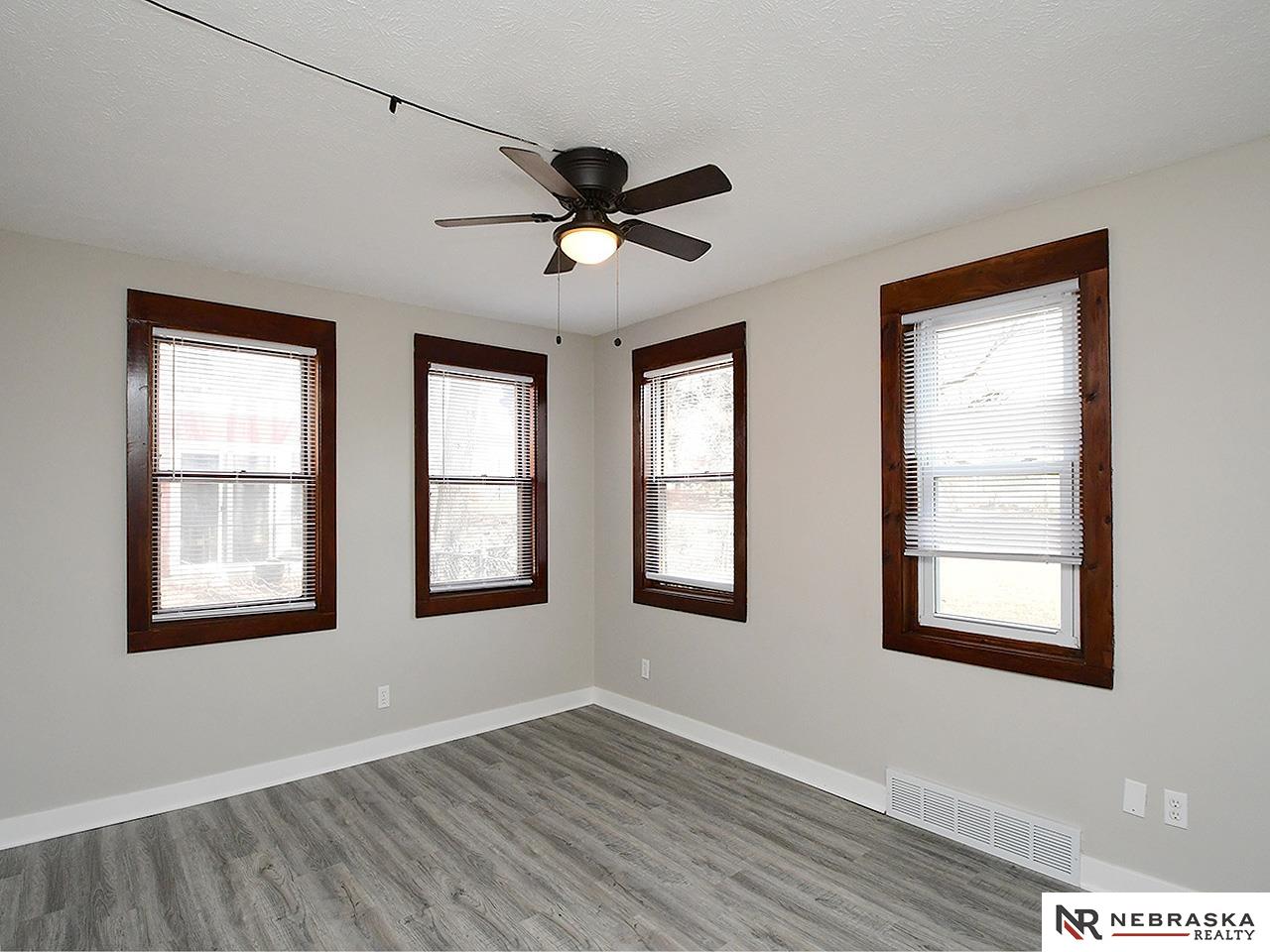 350 38 Street, Lincoln, NE, 68510