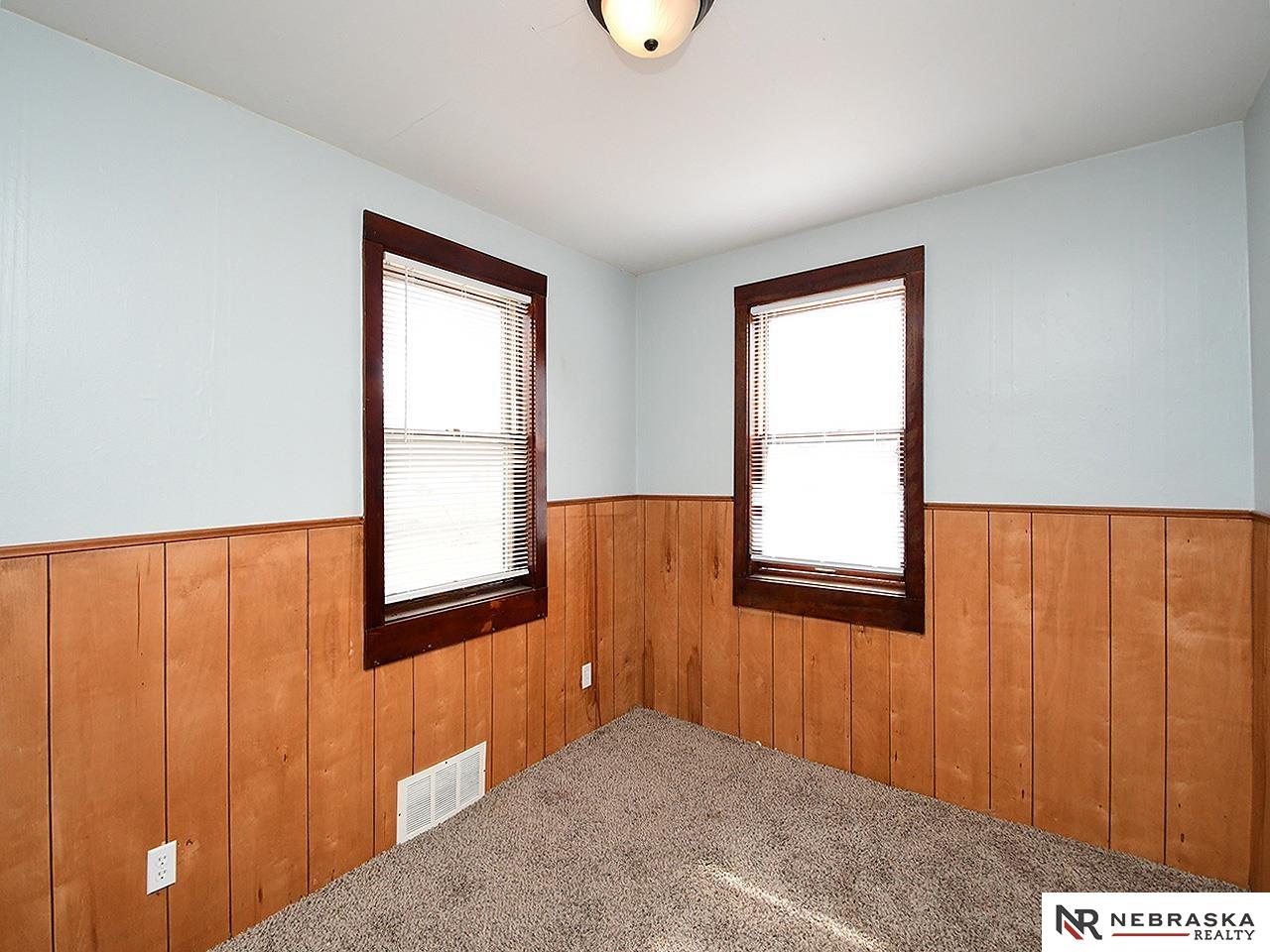 350 38 Street, Lincoln, NE, 68510